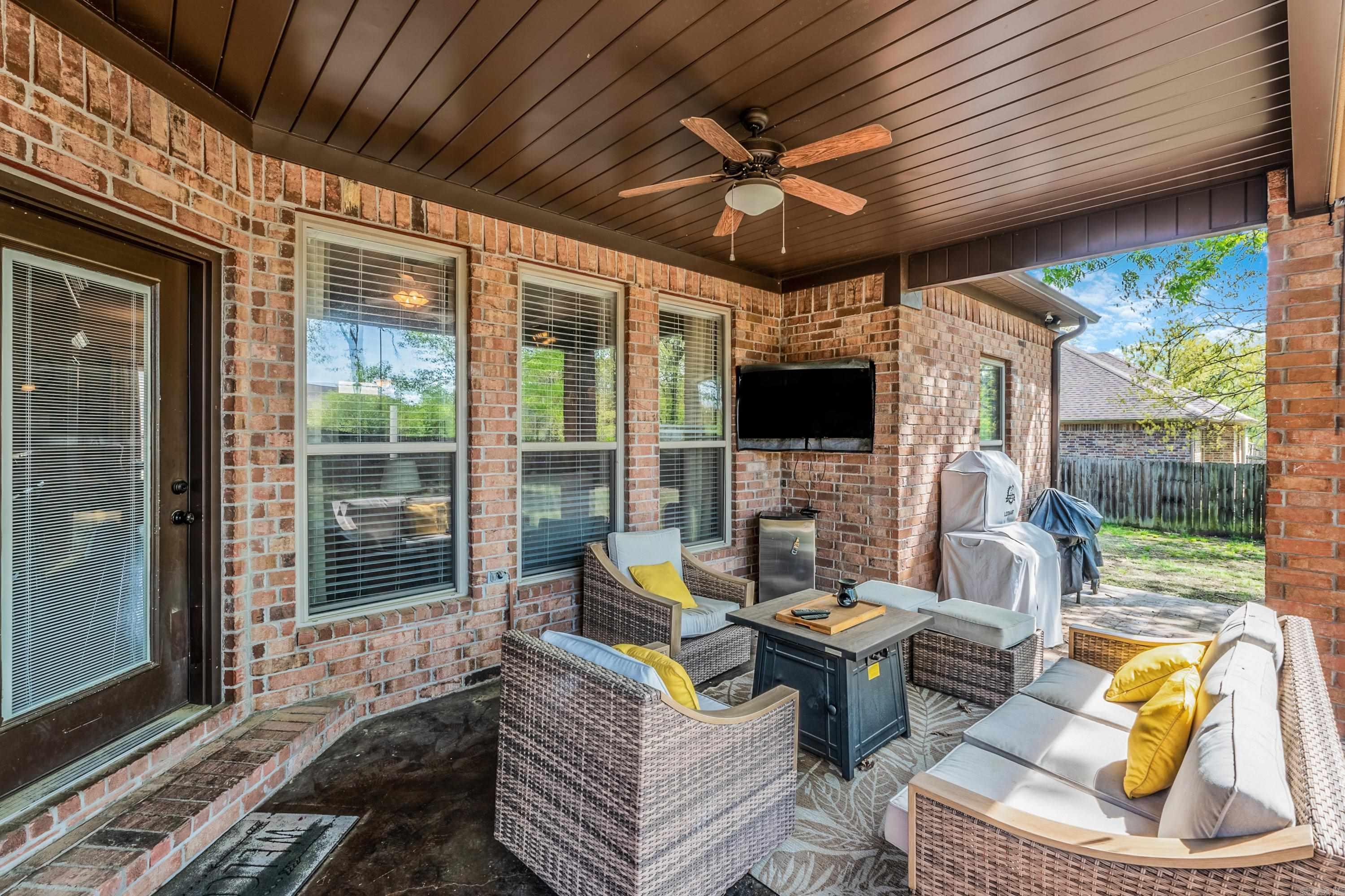 FOREST OAKS - Residential