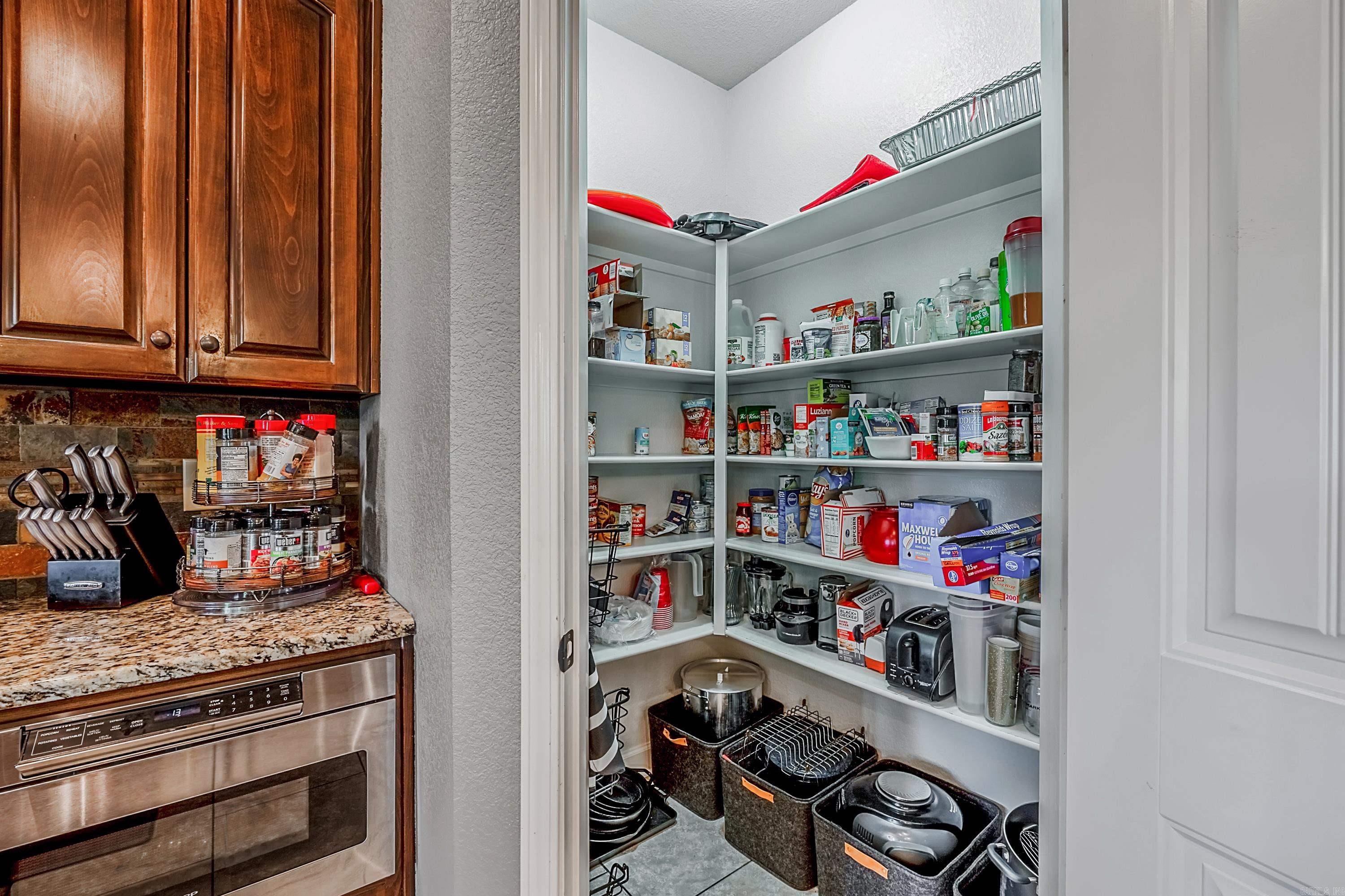 FOREST OAKS - Residential