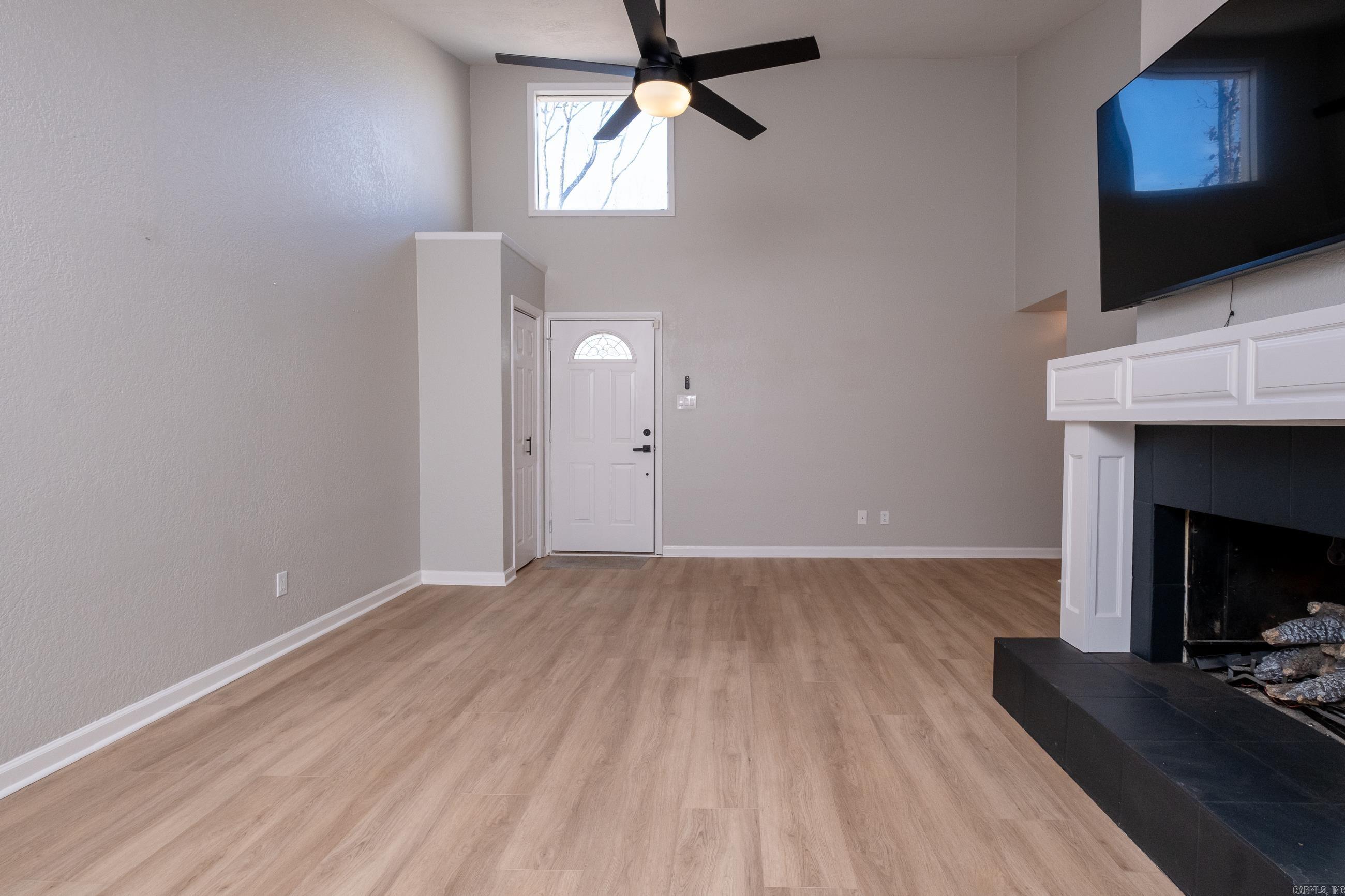 INDIAN HILLS TOWN HOMES - Residential