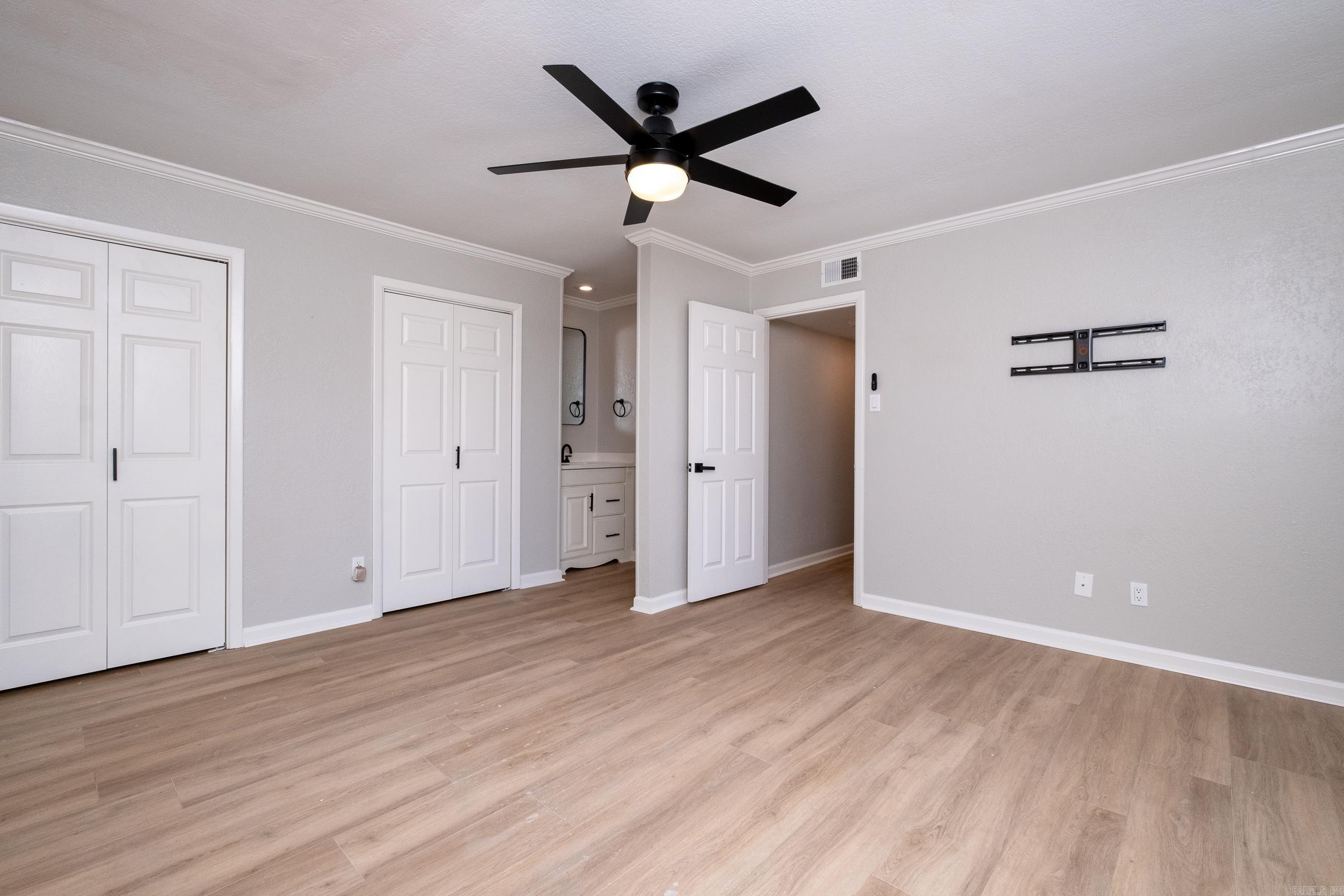 INDIAN HILLS TOWN HOMES - Residential