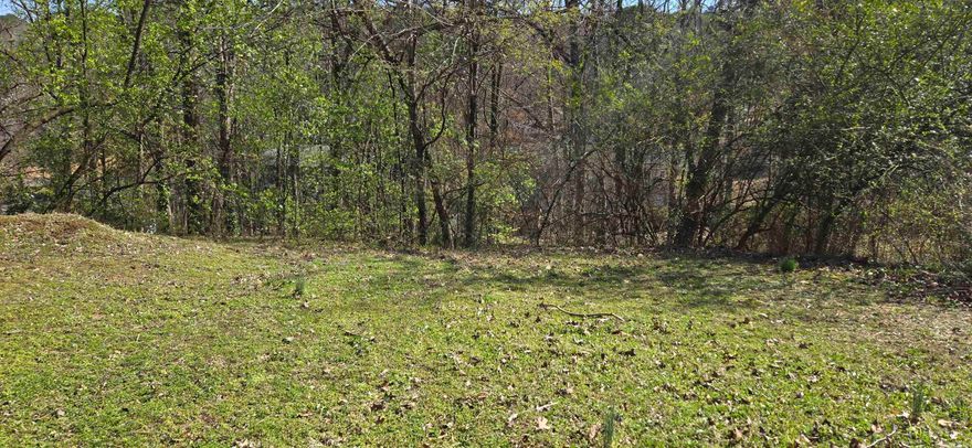 Wonderful opportunity in the West Little Rock area to build!  Large 1/2 acre lot in well established neighborhood.