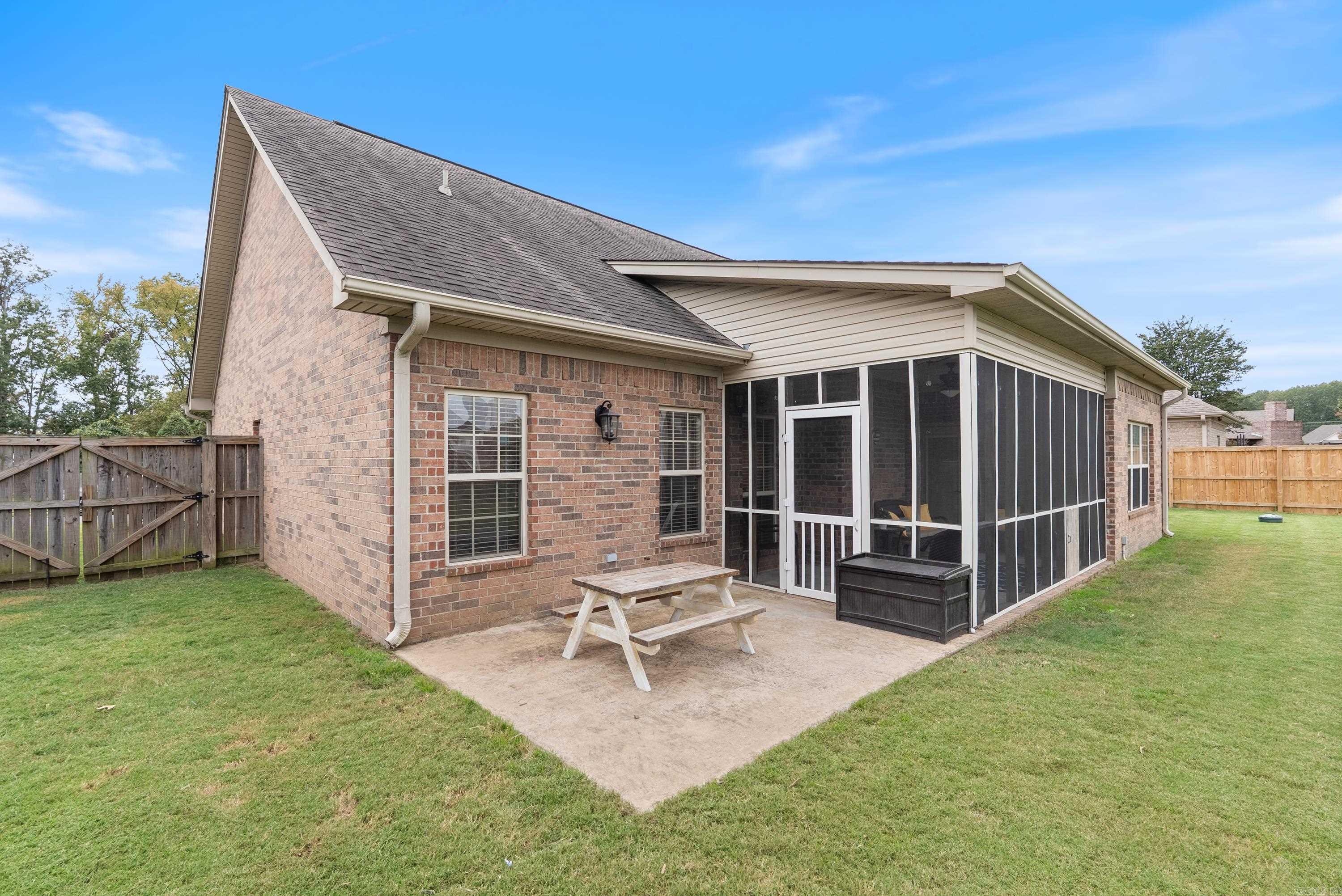 SOUTHERN COMFORT ESTATES - Residential