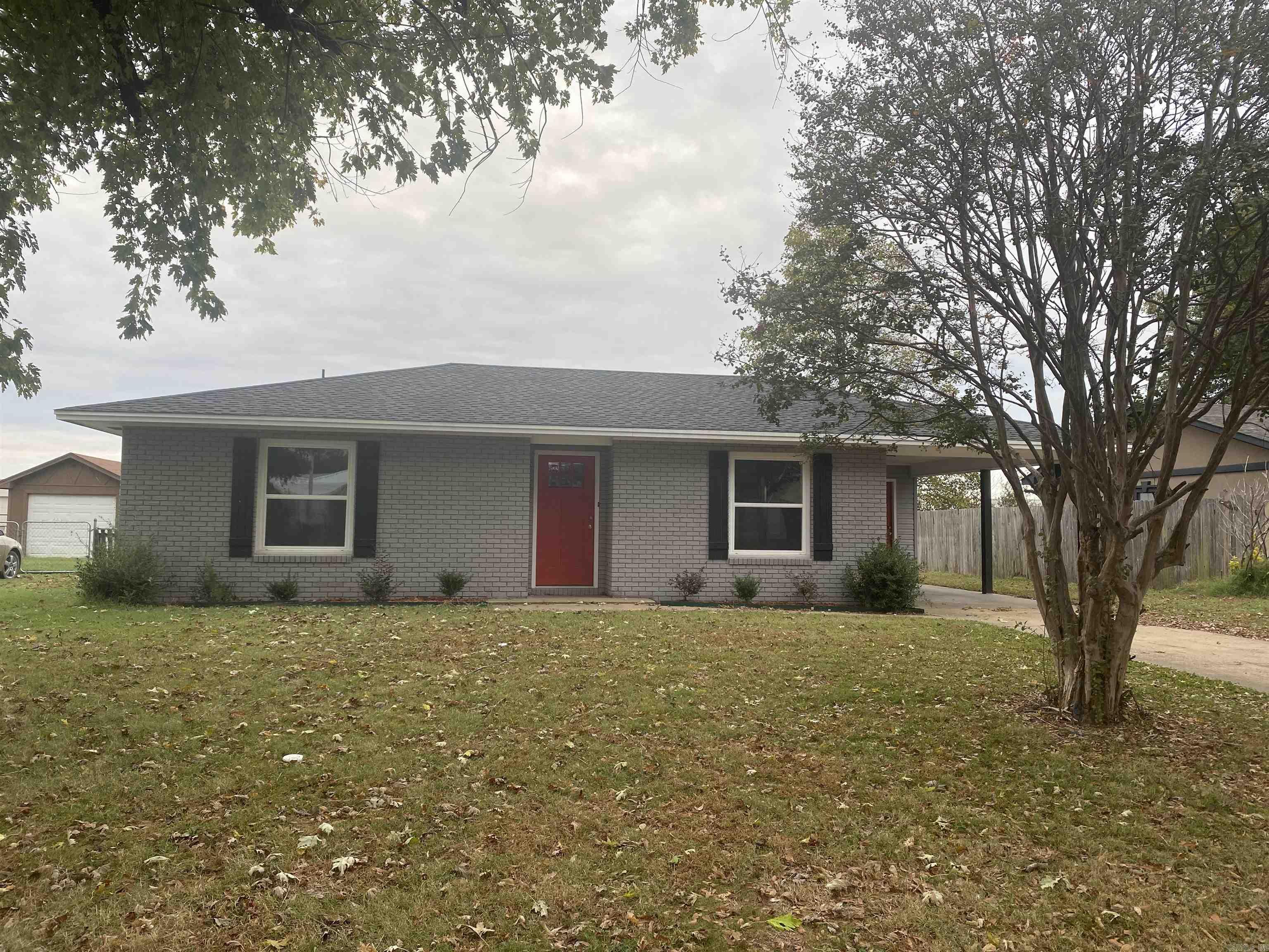 3 bedroom, 1 bath, remodeled Legal: Lot 18, block B of L B Baker's 1st addition to city of Trumann, Poinsett County AR