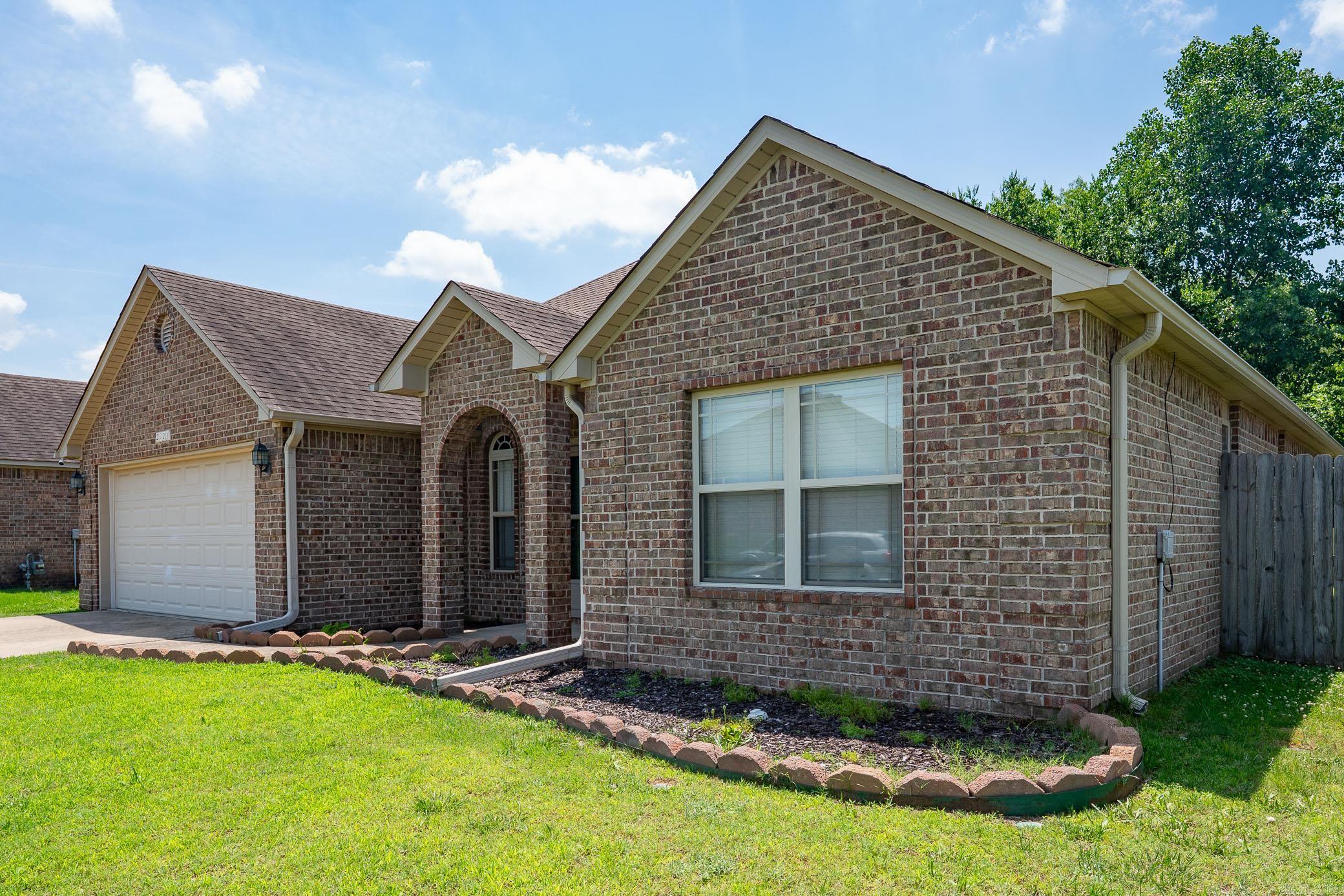 NORTH HILLS - Residential