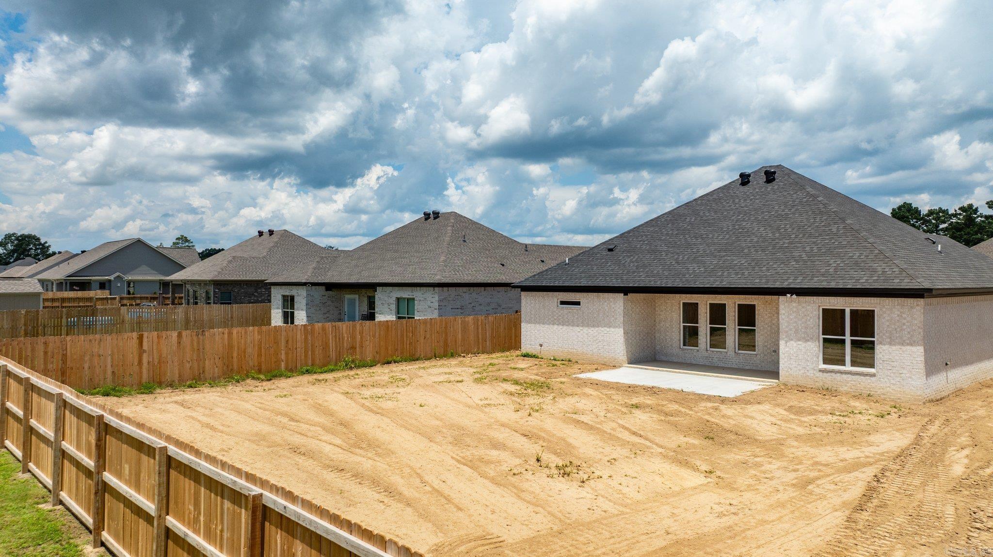 EAST MEADOW - Residential