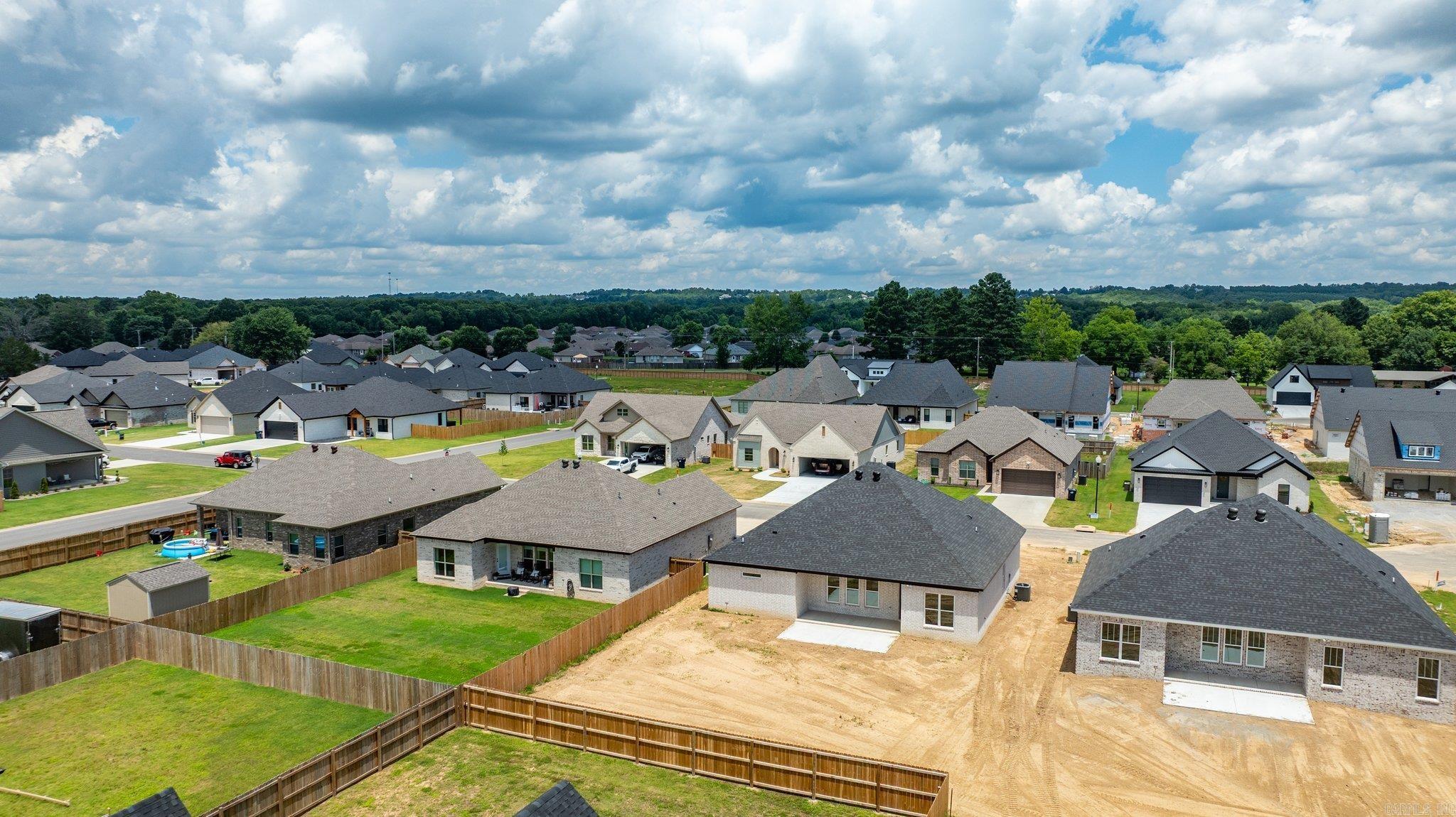 EAST MEADOW - Residential