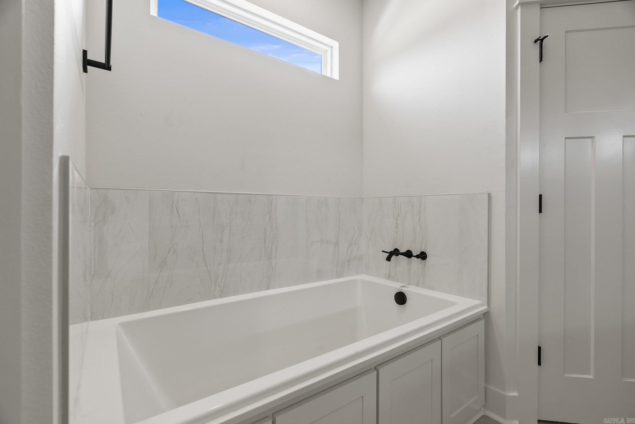 EAST MEADOW - Residential