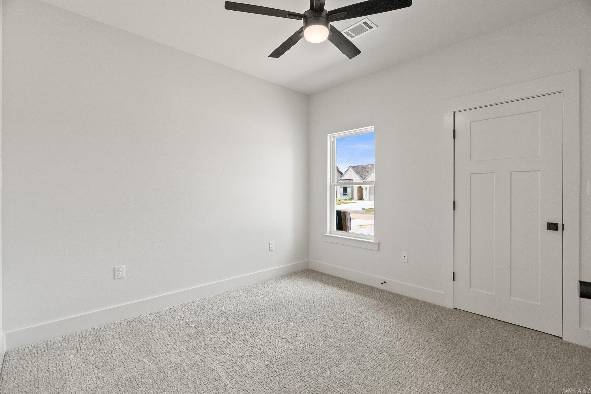 EAST MEADOW - Residential