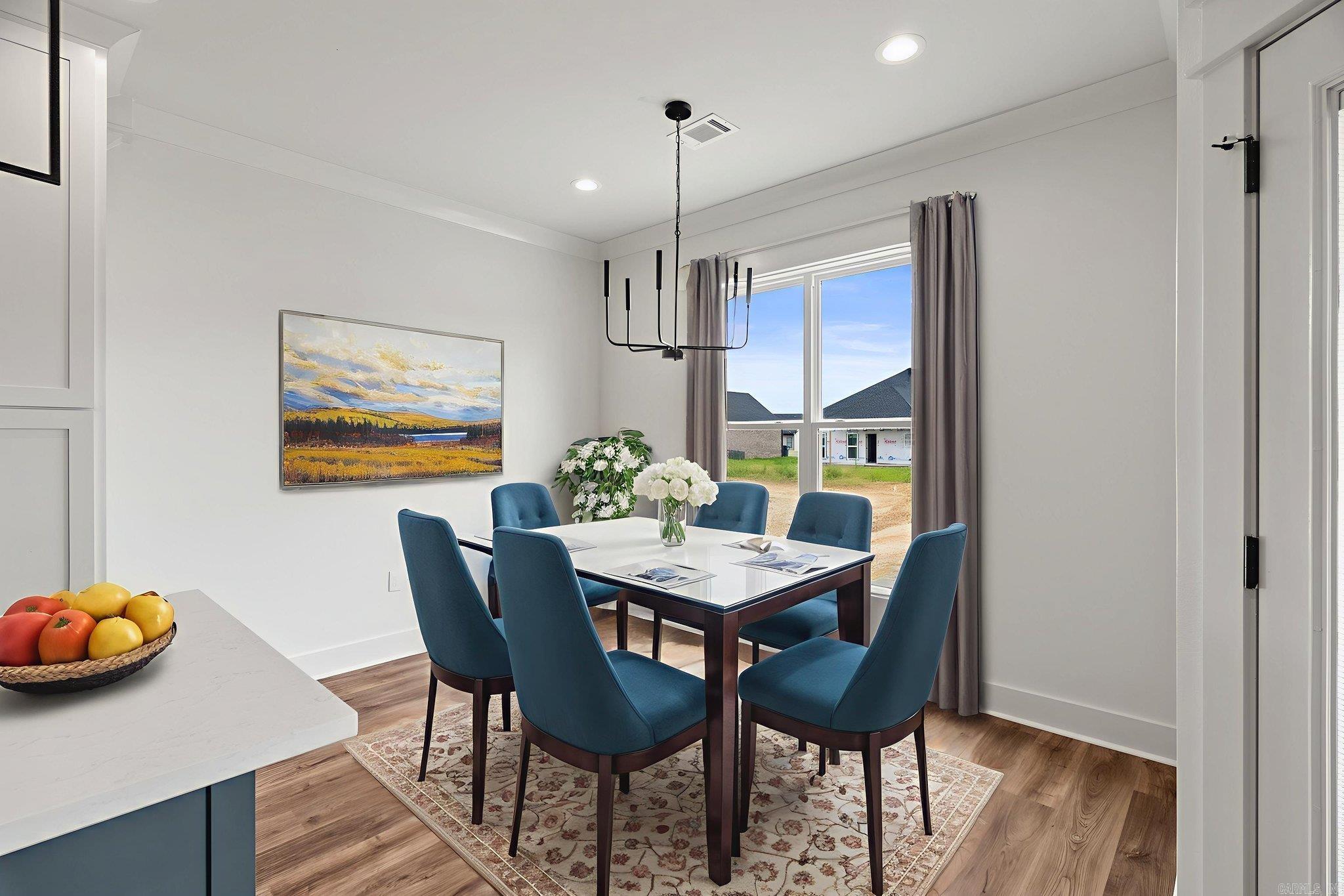 EAST MEADOW - Residential