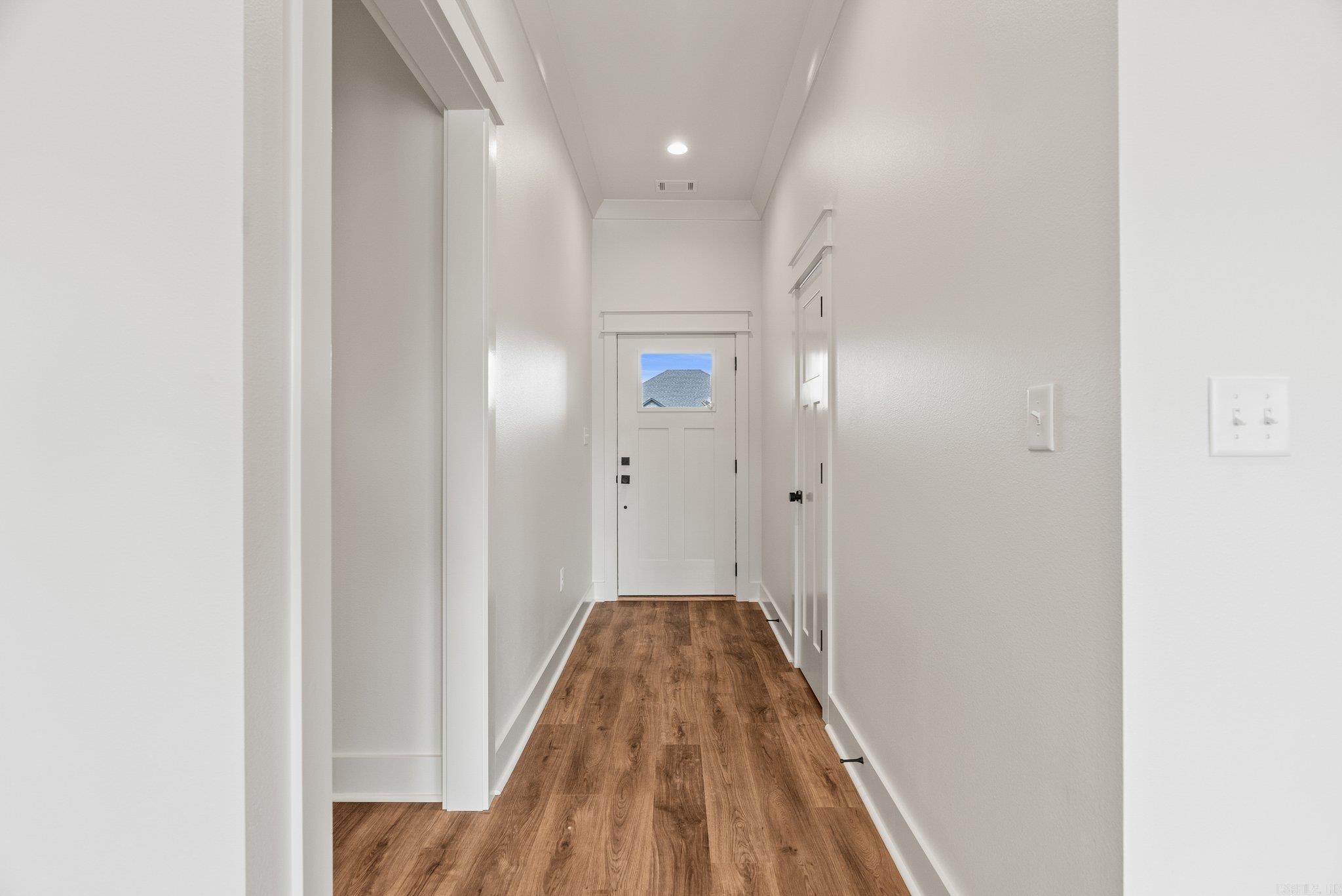 EAST MEADOW - Residential