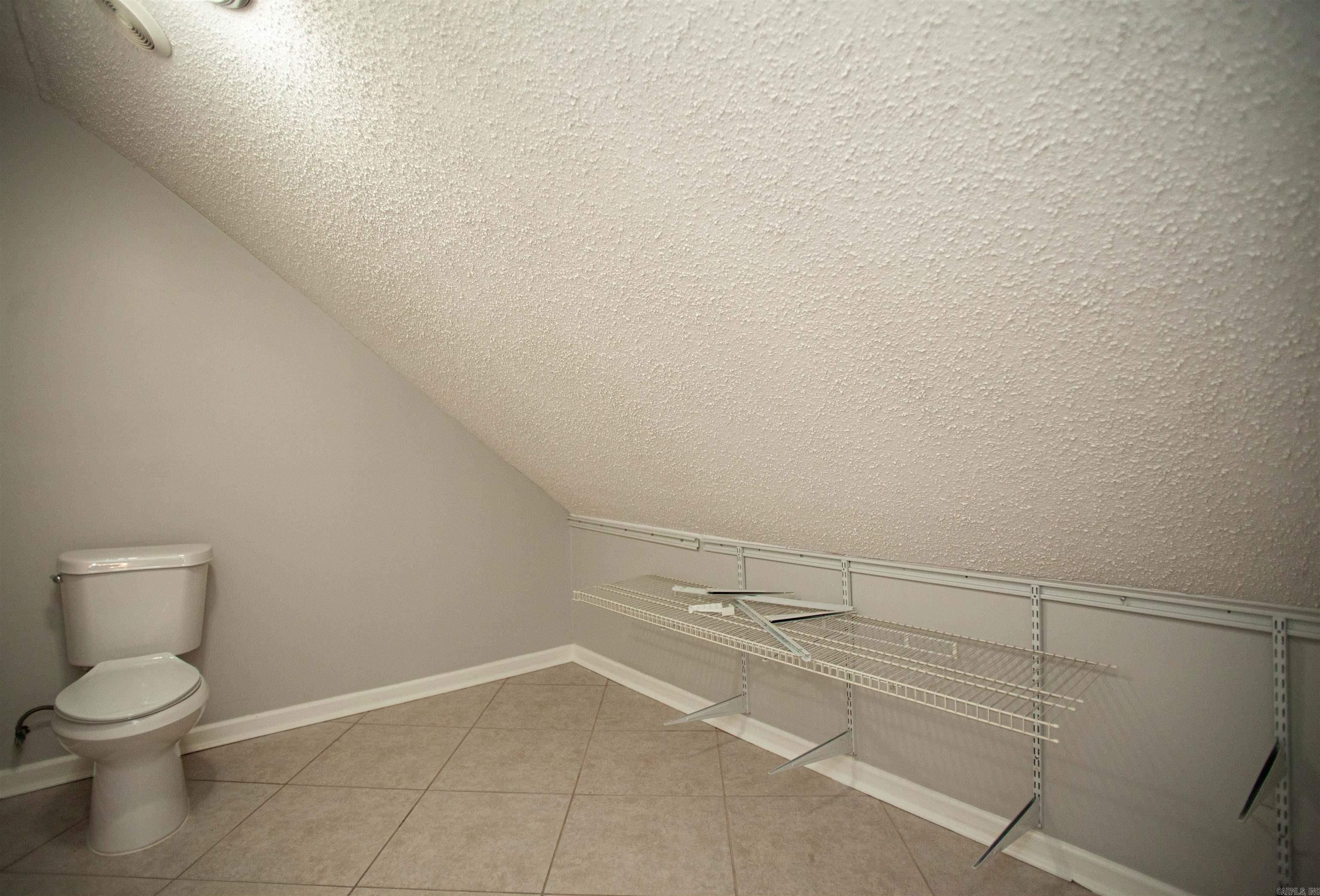 Marlowe Manor - Residential Lease