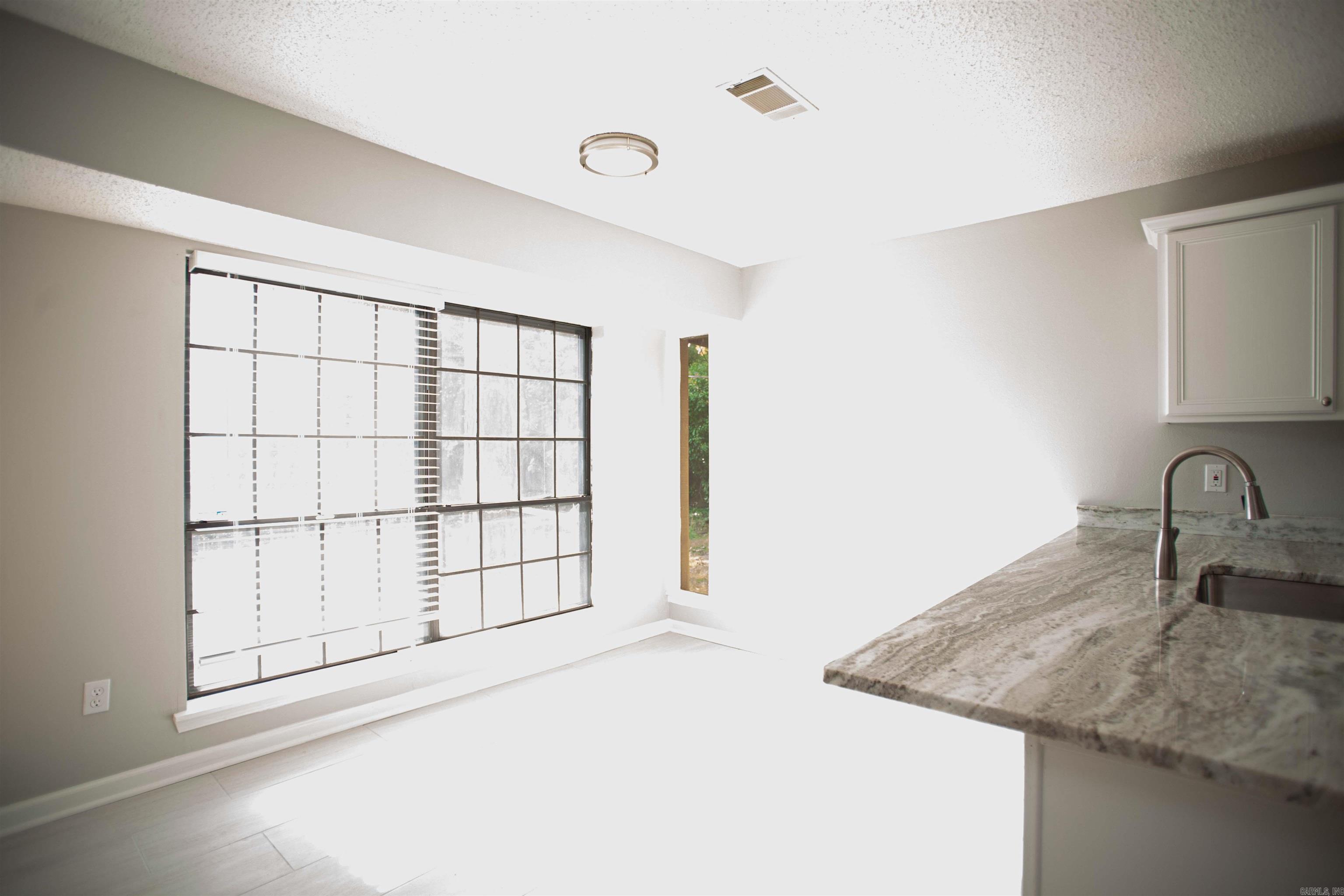 Marlowe Manor - Residential Lease