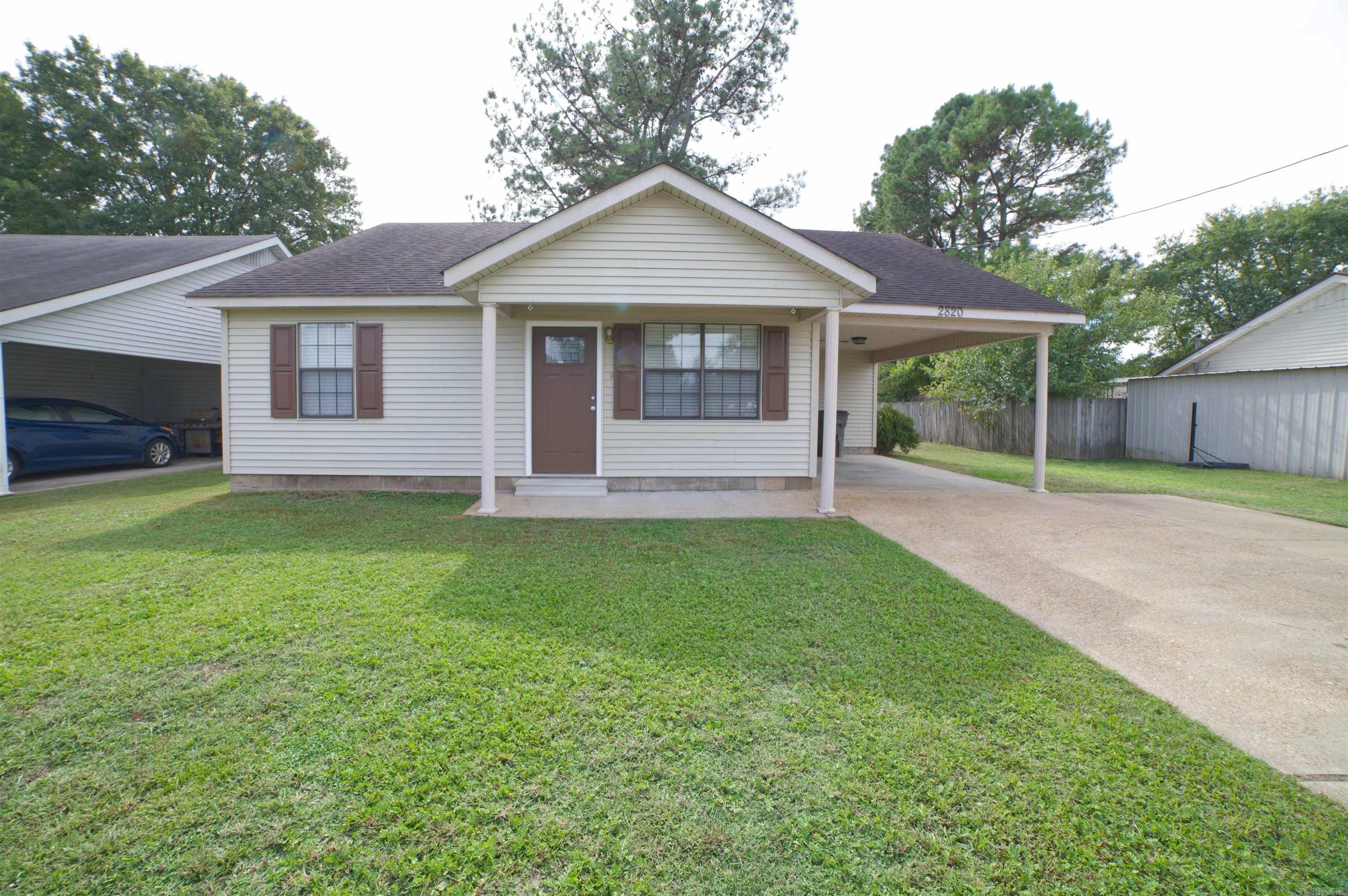 Check out this Gem of a house! This home has recently has some updates and is ready for its new owners! Located in Brookside Cir subdivision, this 3 bed,2 bath with a Fireplace is defiantly one to see!