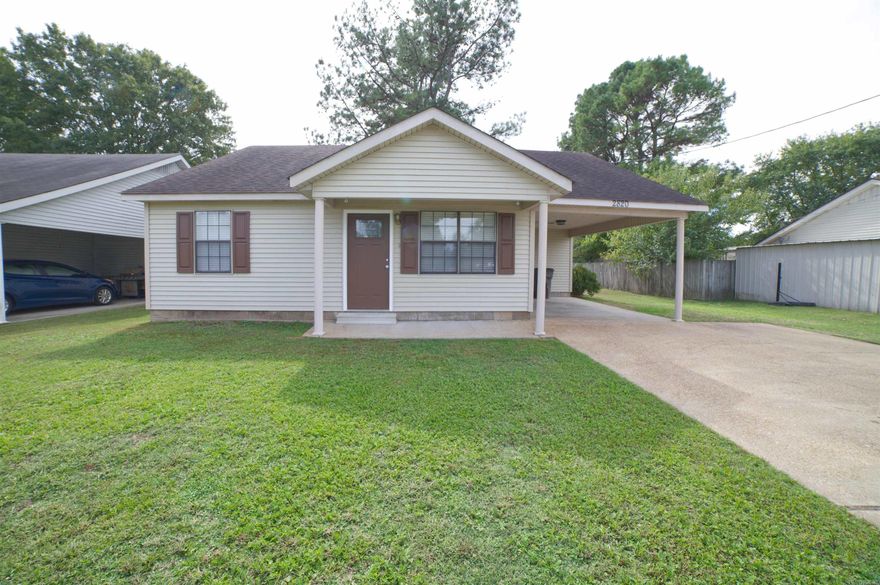 Check out this Gem of a house! This home has recently has some updates and is ready for its new owners! Located in Brookside Cir subdivision, this 3 bed,2 bath with a Fireplace is defiantly one to see!