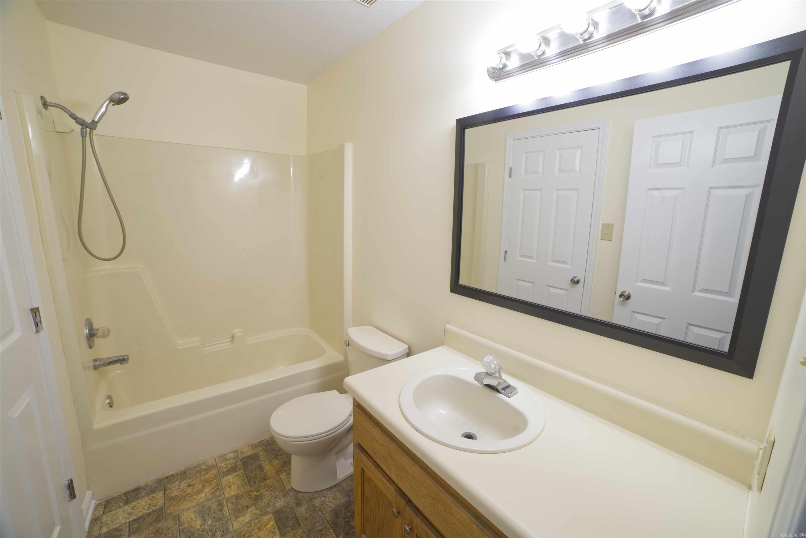 BROOKSIDE - Residential