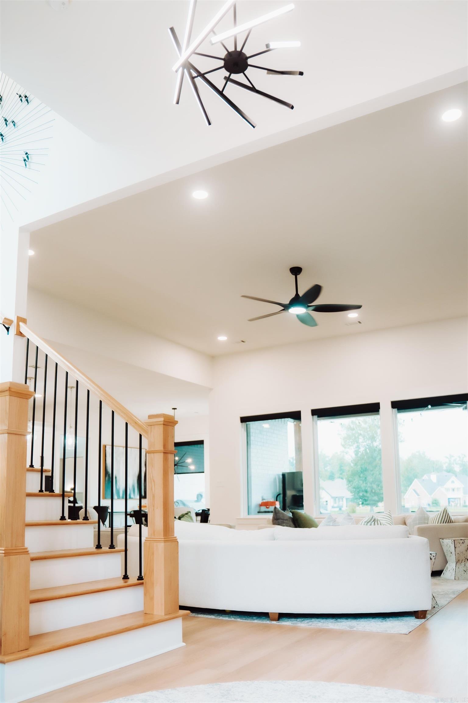 HURRICANE LAKE EST - Residential