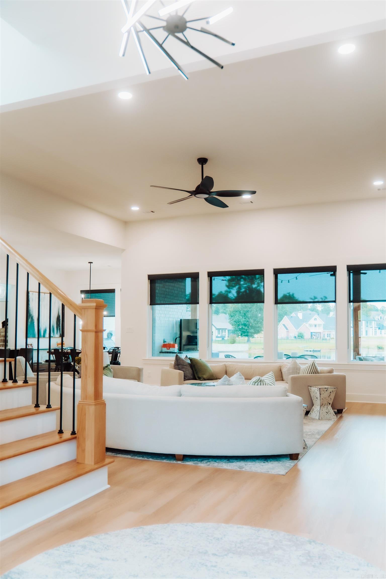 HURRICANE LAKE EST - Residential