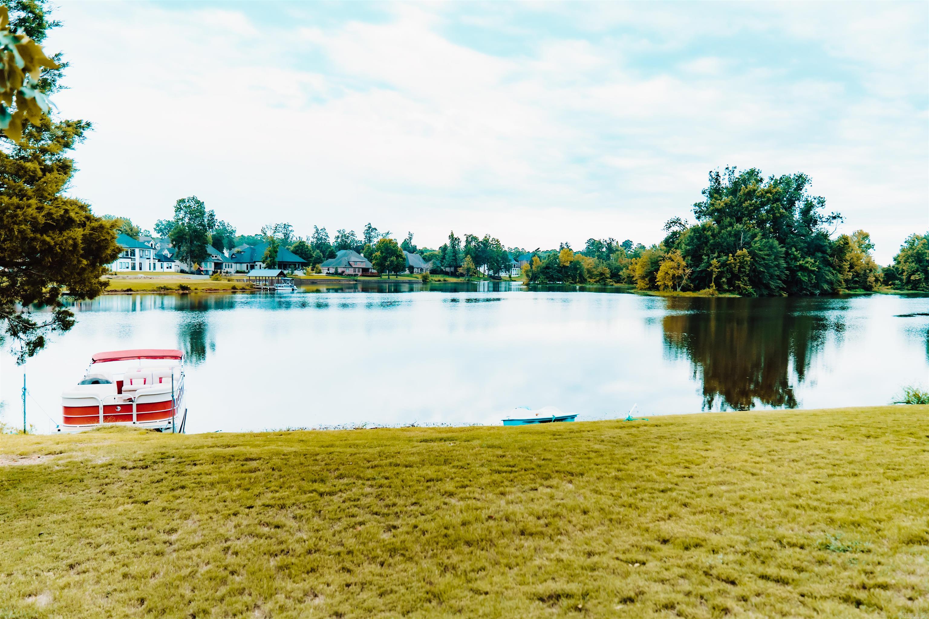 HURRICANE LAKE EST - Residential