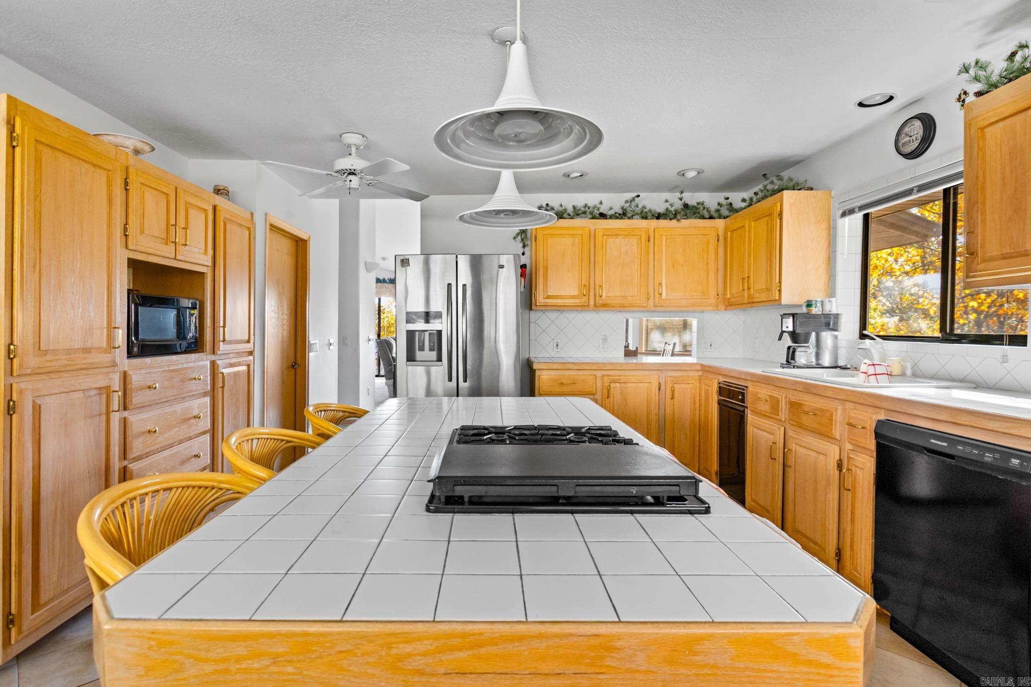 POINT RETURN HIGHLANDS - Residential