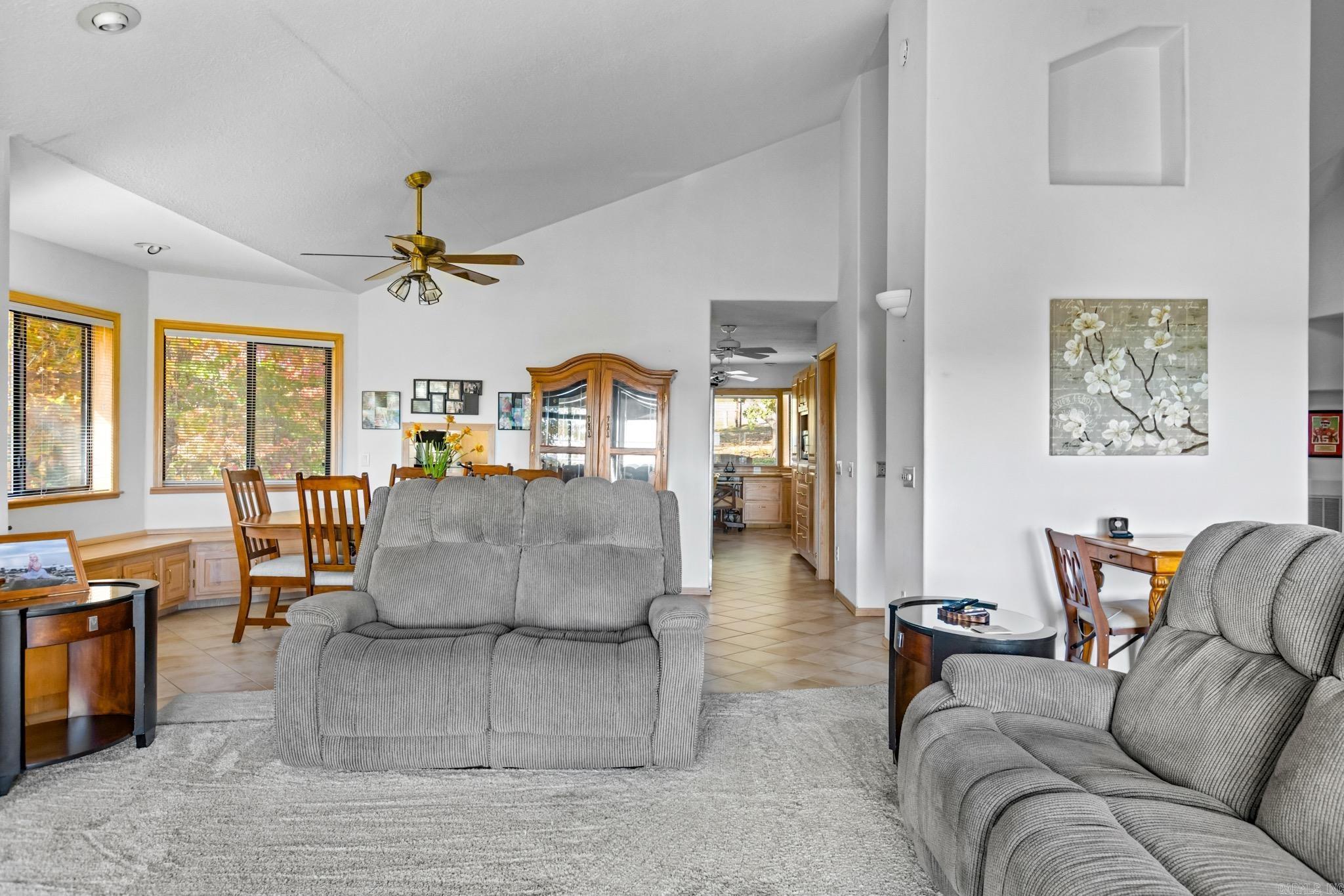 POINT RETURN HIGHLANDS - Residential