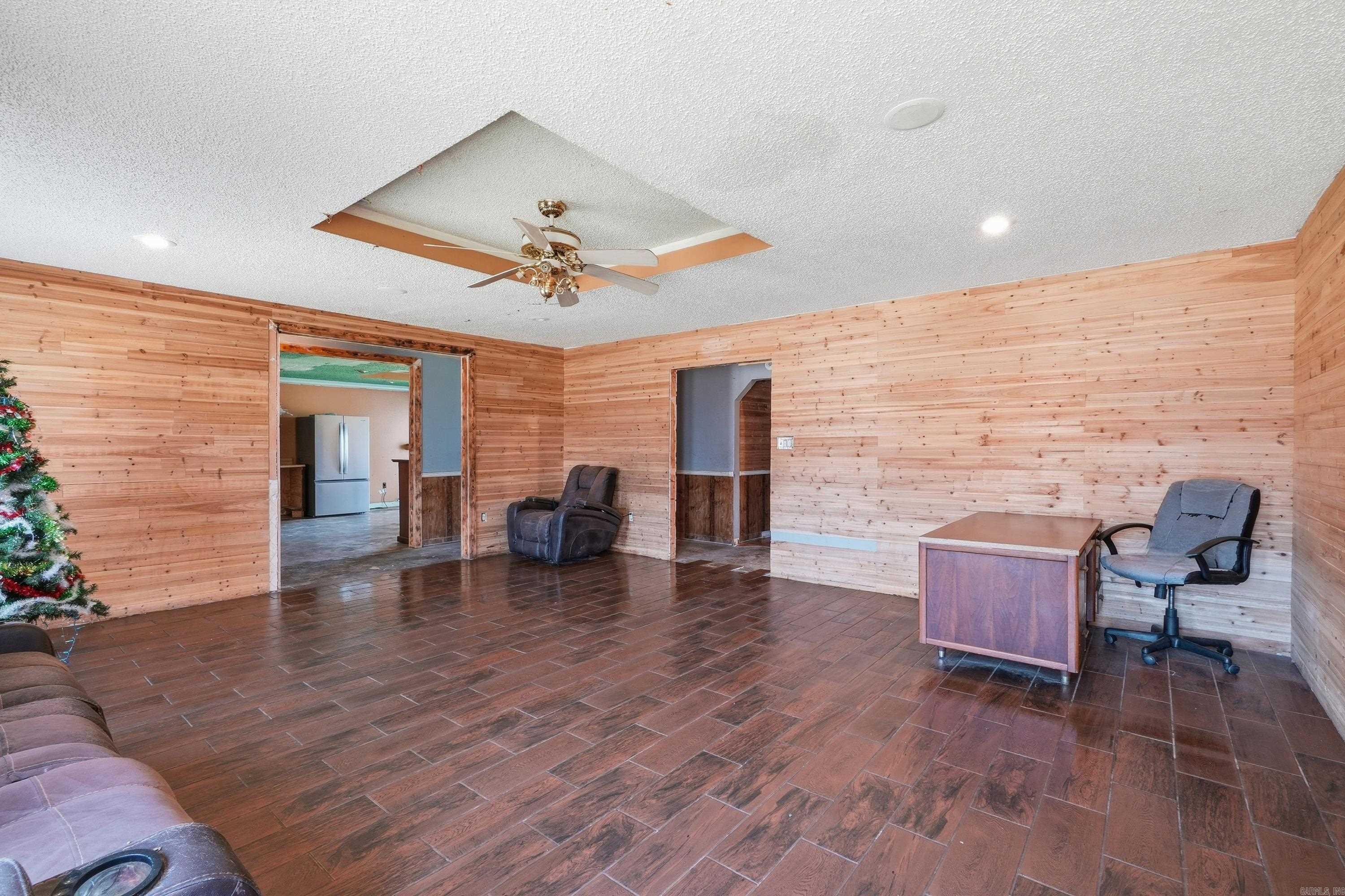 NEWBERRY FARMS - Residential