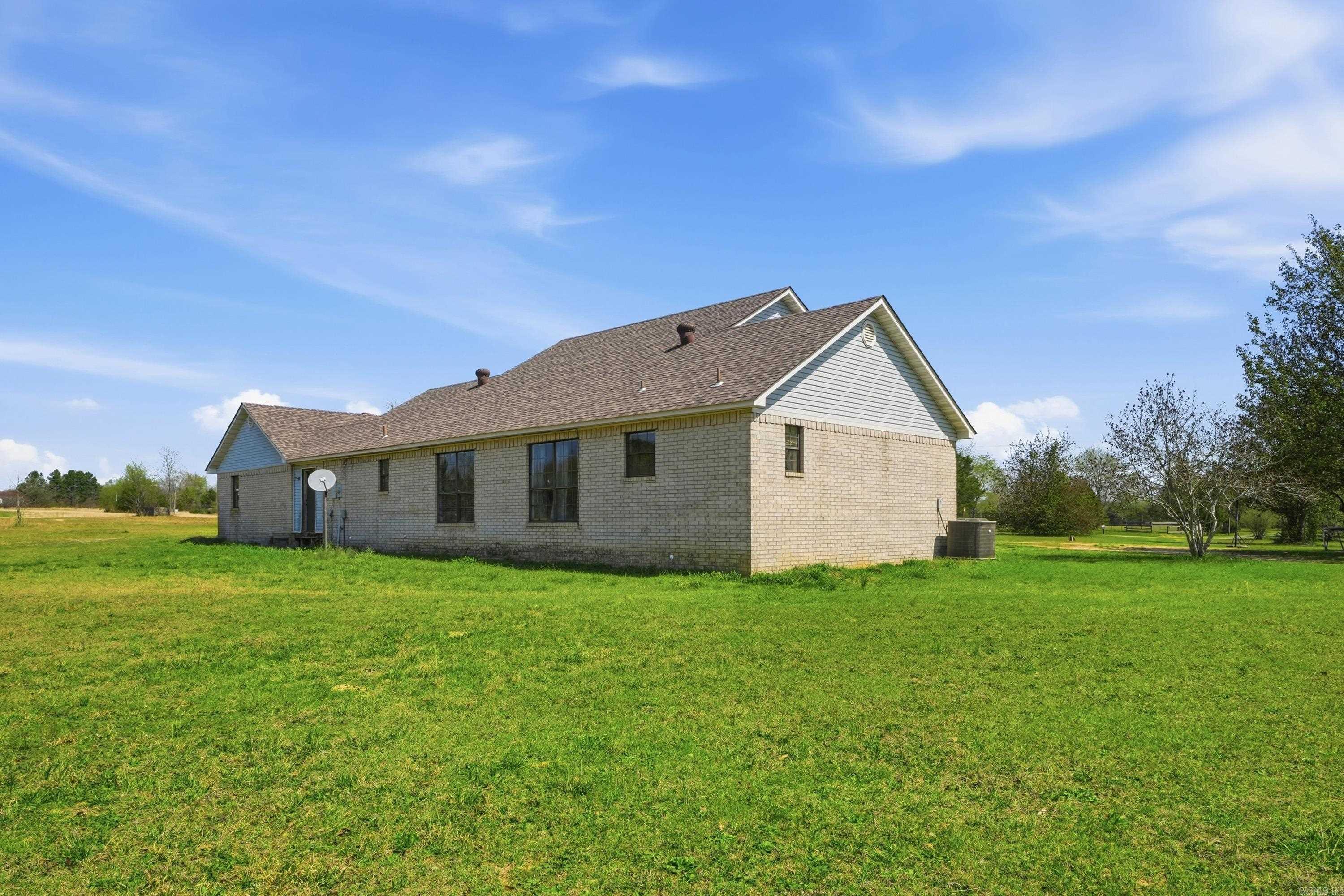 NEWBERRY FARMS - Residential