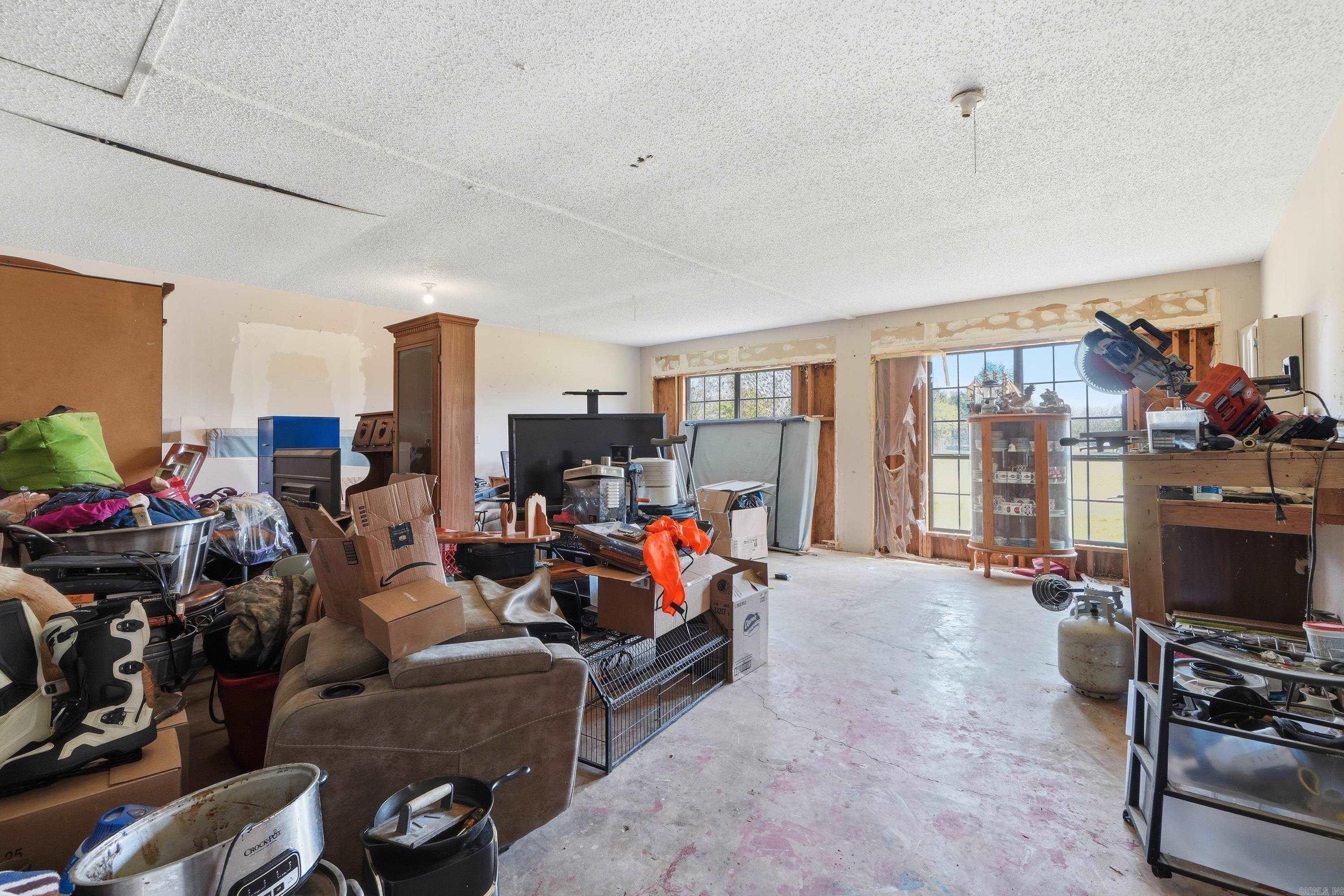 NEWBERRY FARMS - Residential