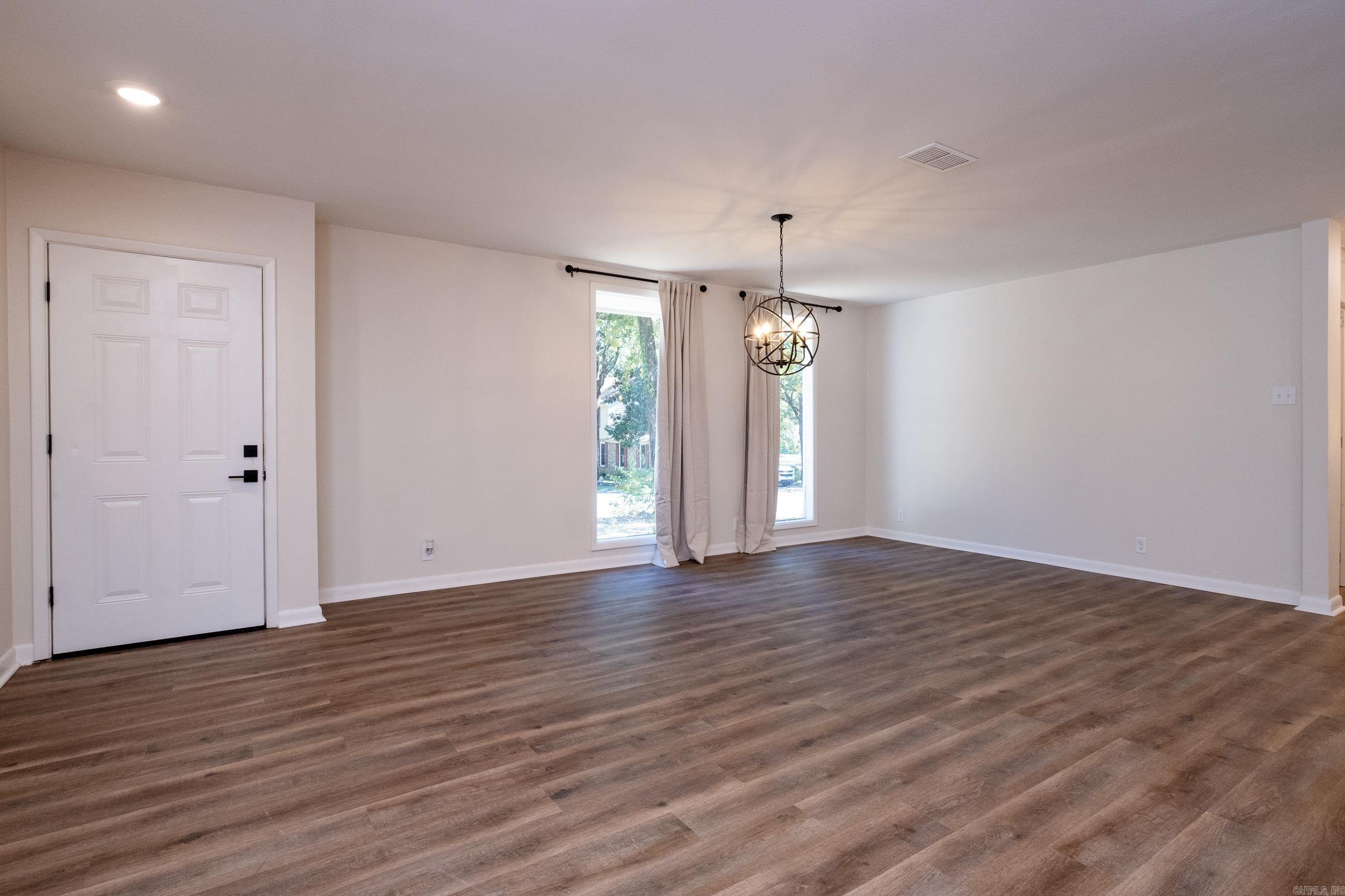 COLONY WEST - Residential