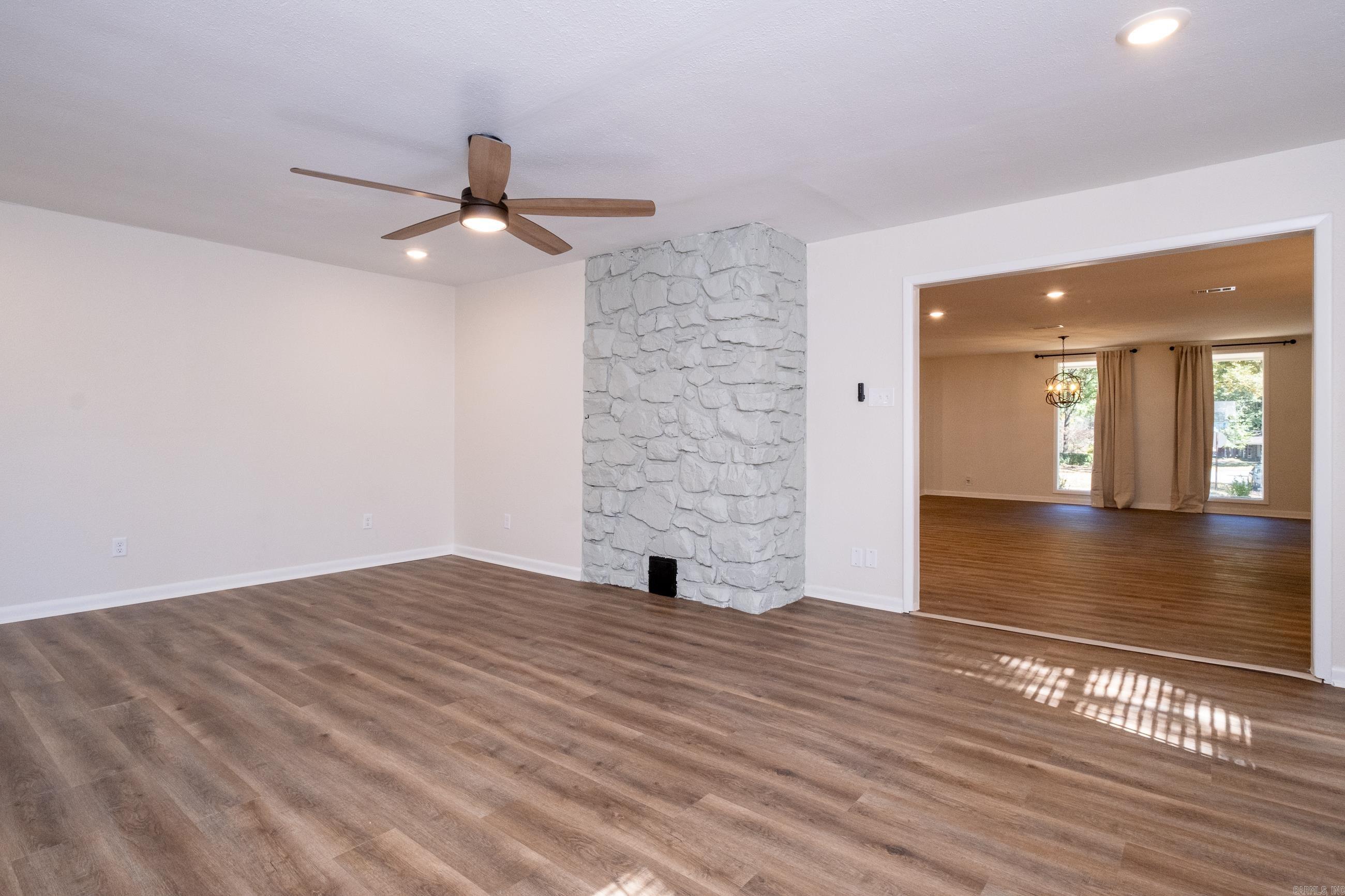 COLONY WEST - Residential