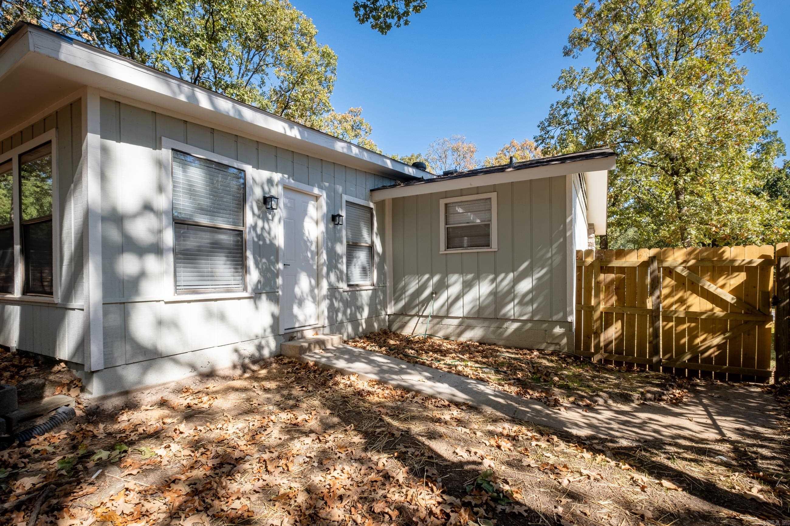 COLONY WEST - Residential