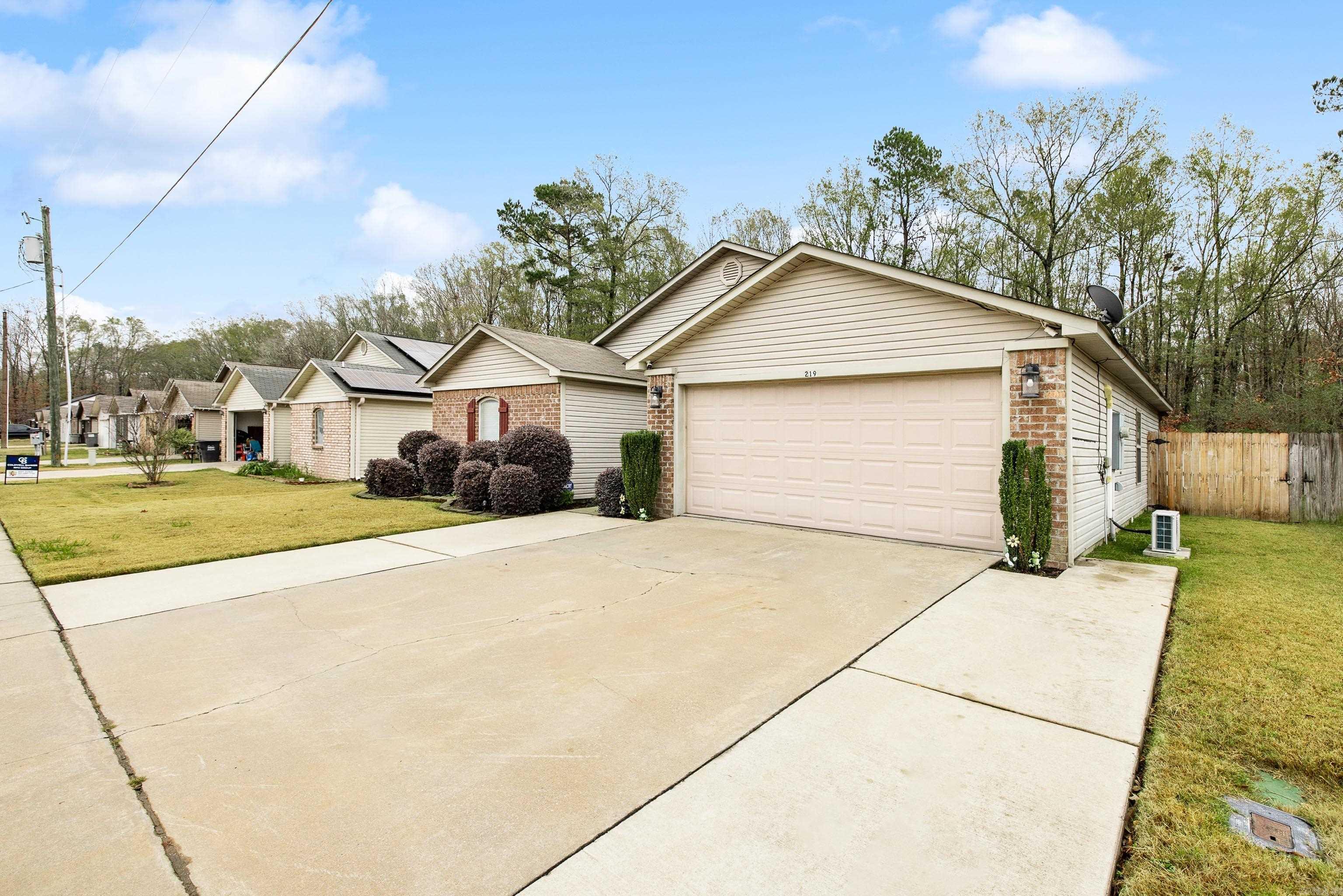 OLIVE BRANCH - Residential