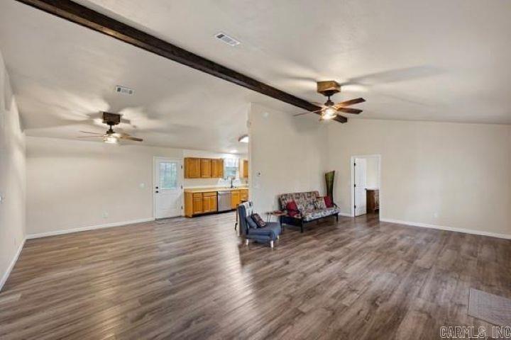 LAKEWOOD ESTATES - Residential