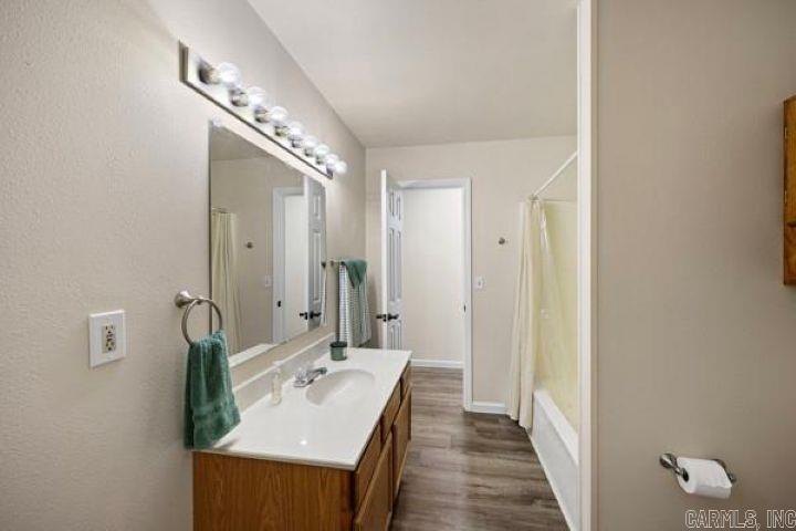 LAKEWOOD ESTATES - Residential
