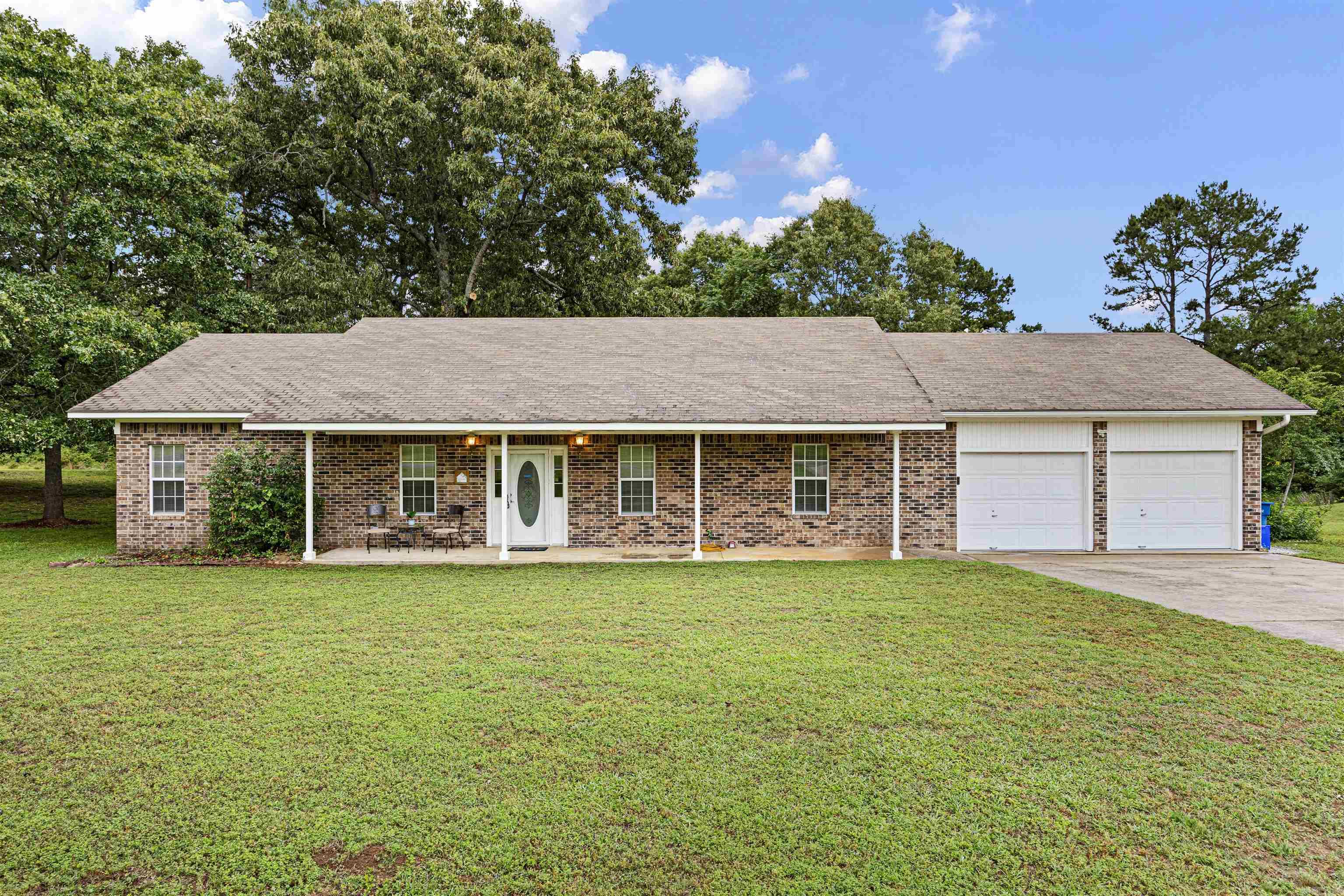 LAKEWOOD ESTATES - Residential