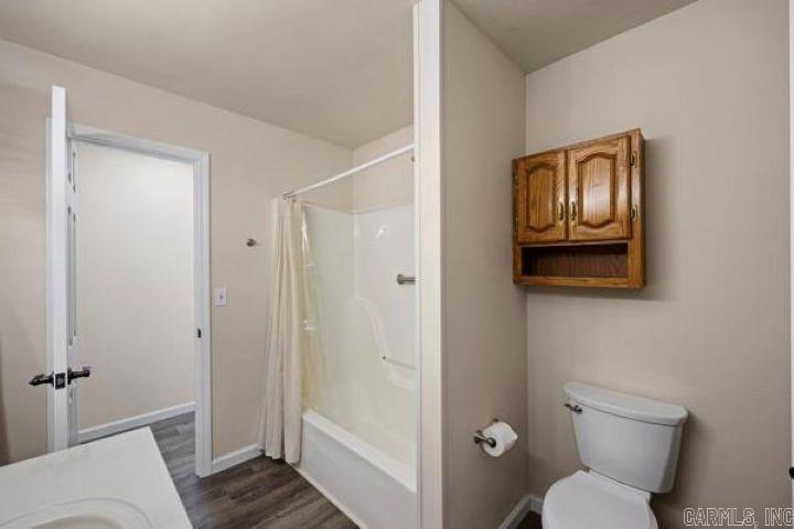 LAKEWOOD ESTATES - Residential