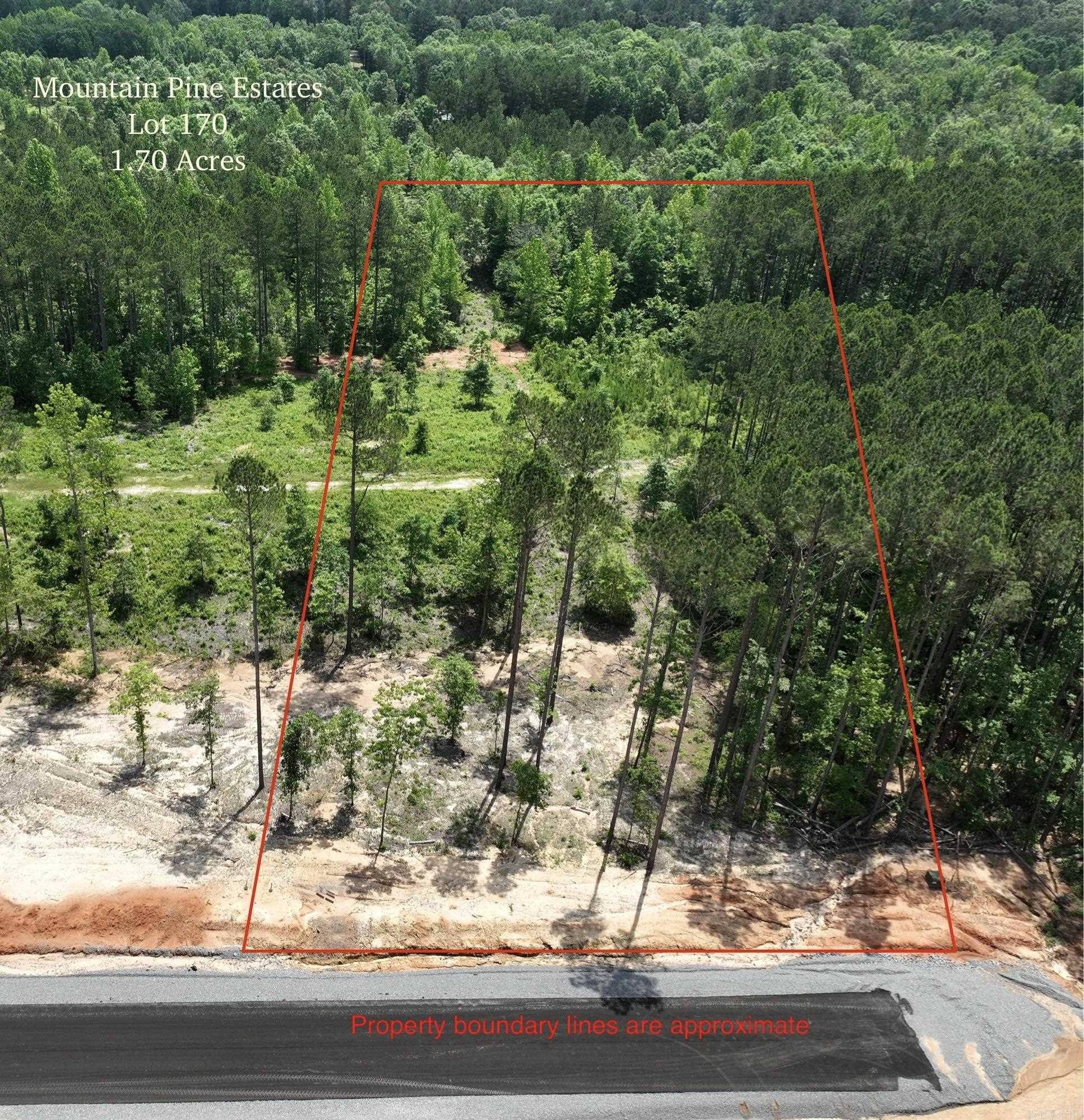 Pre-selling small acreage tract south of Little Rock. Asphalt road and utilities installed. Ready for construction.
