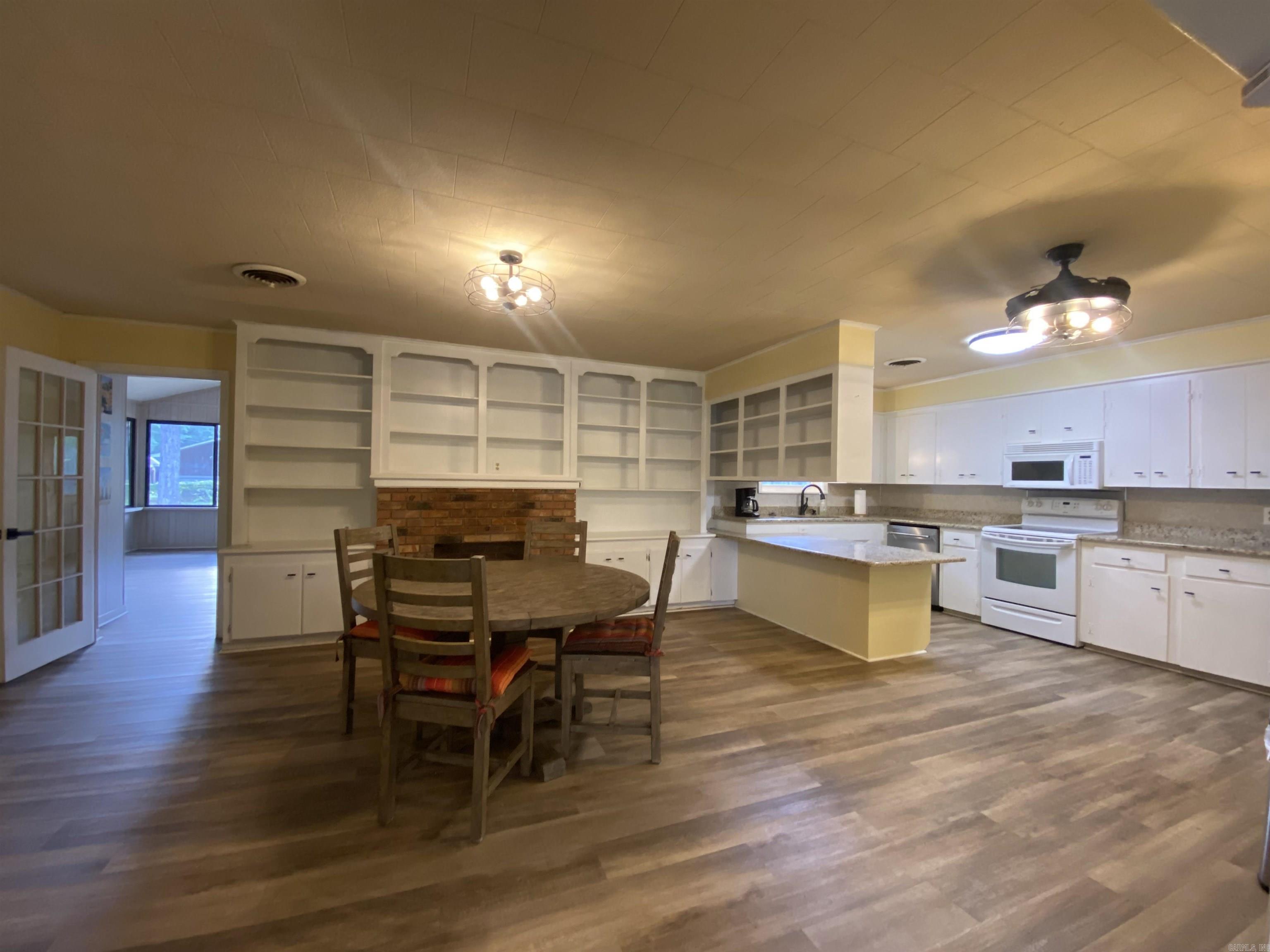 FOREST PARK G - Residential