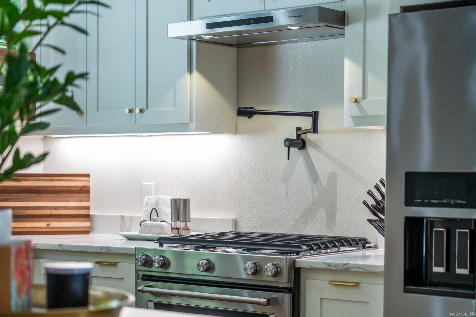 TWIN POINTS - Residential