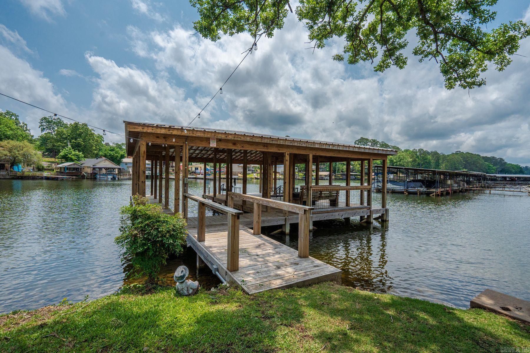 TWIN POINTS - Residential