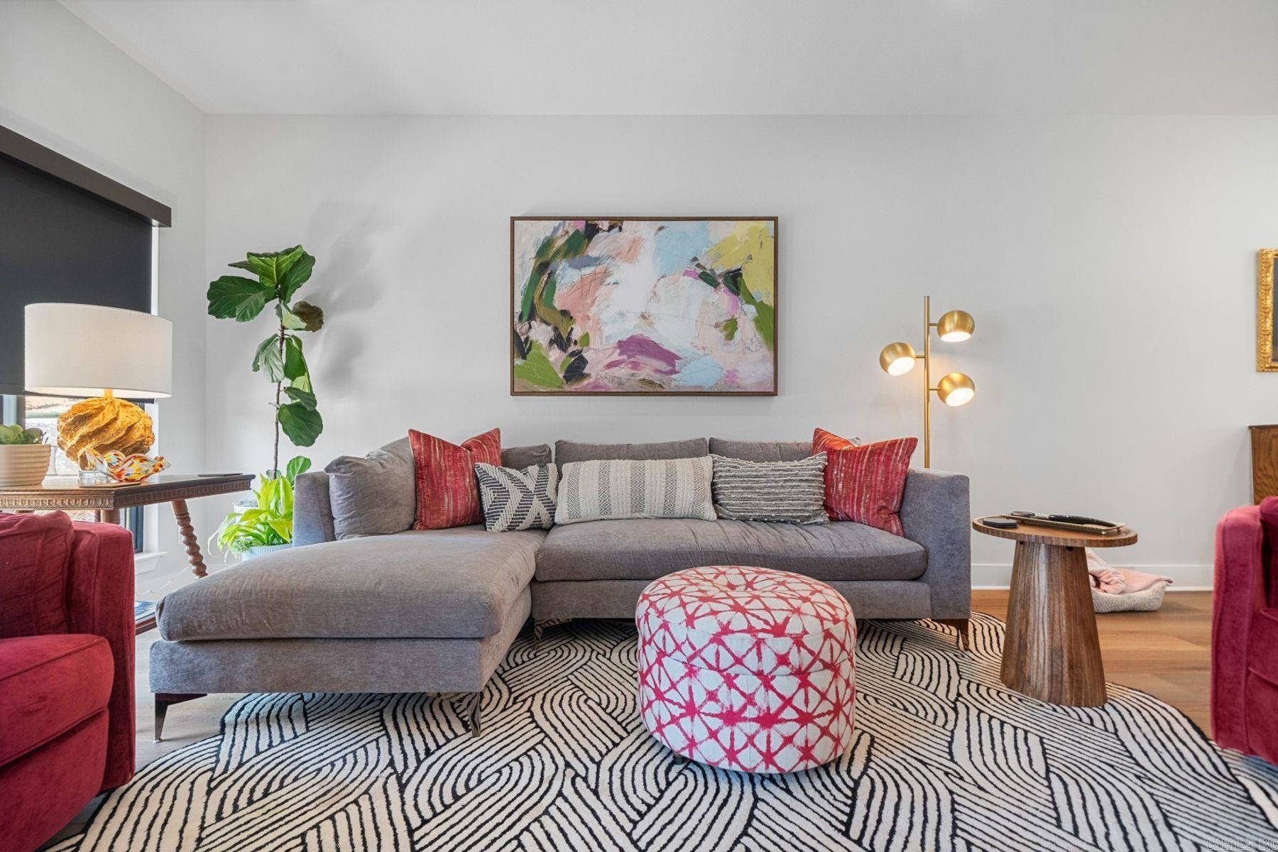 TWIN POINTS - Residential