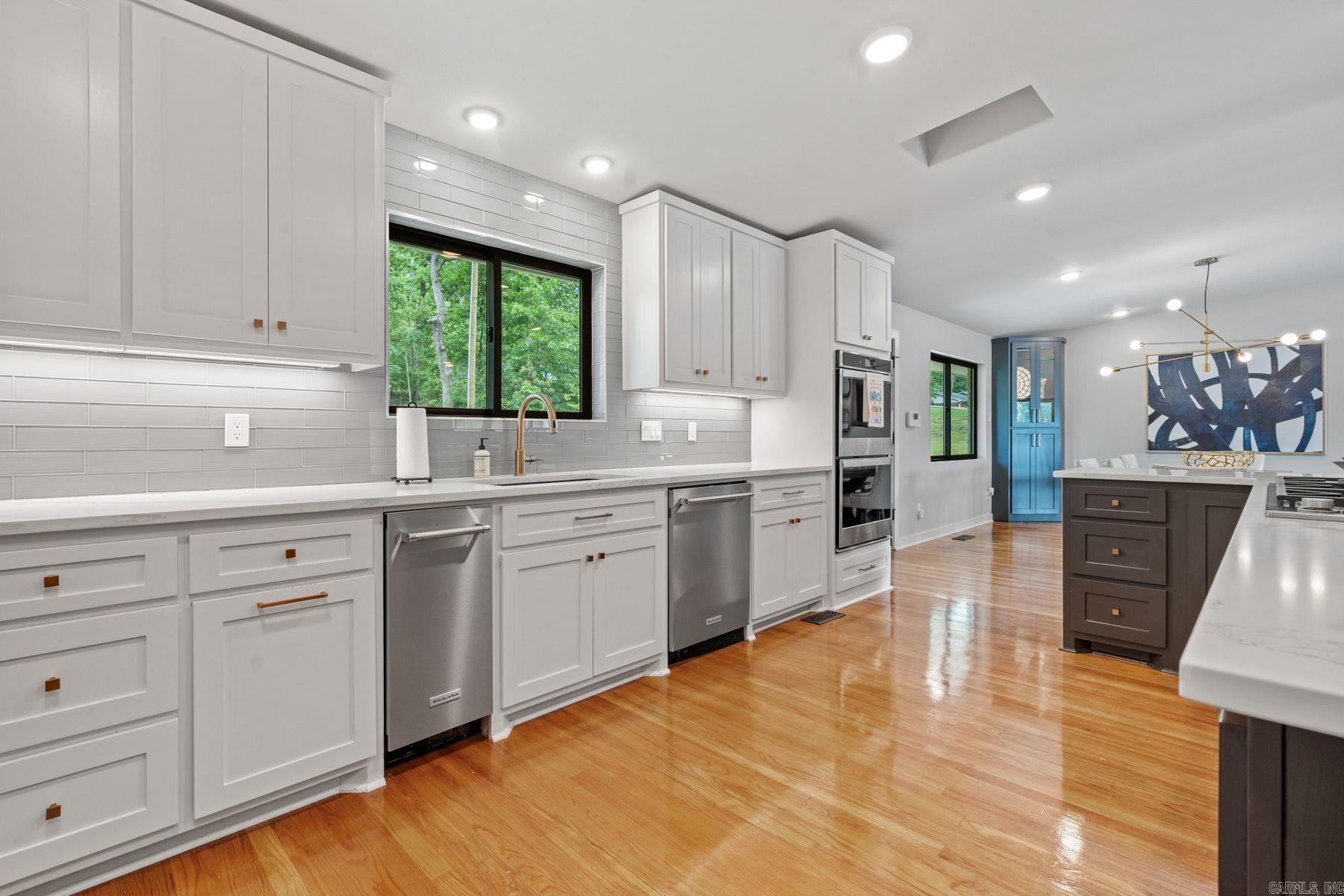 TWIN POINTS - Residential