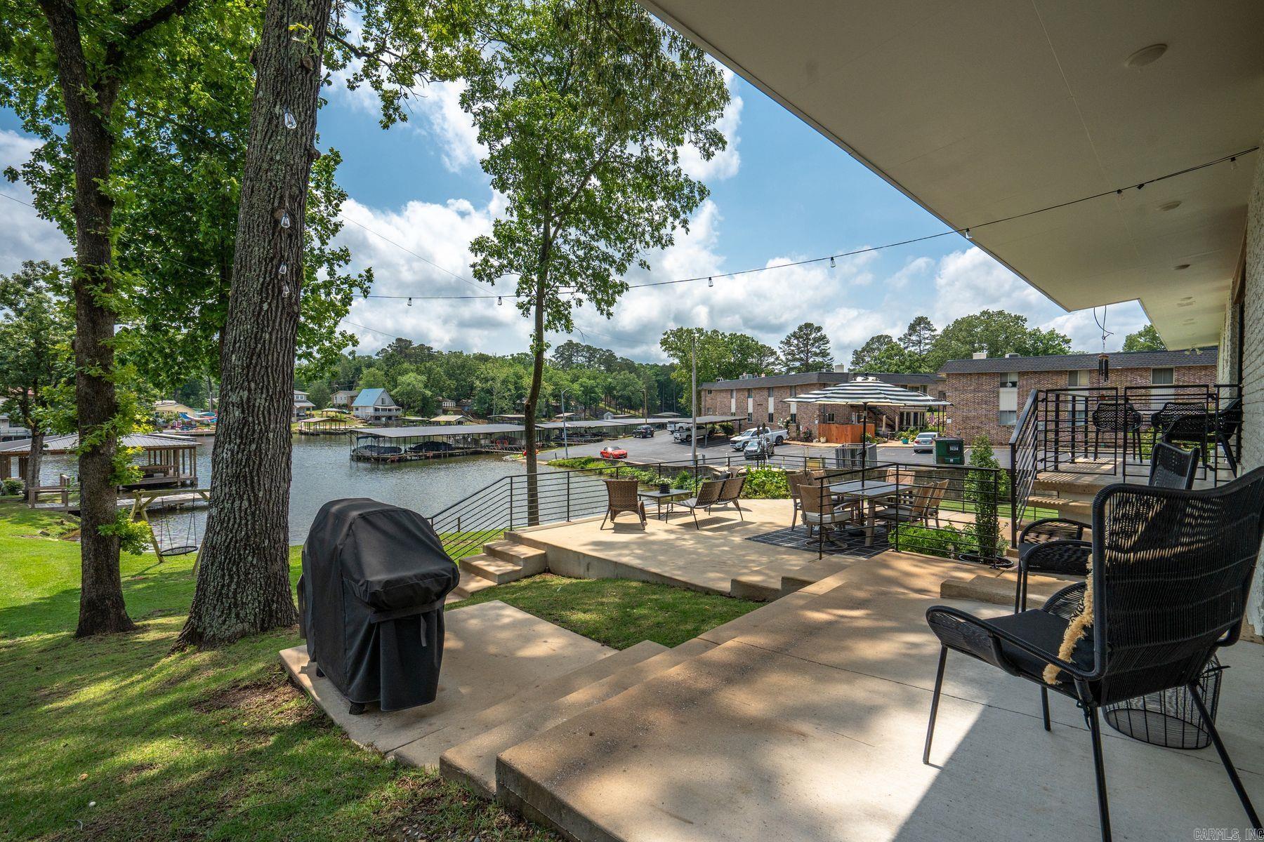 TWIN POINTS - Residential