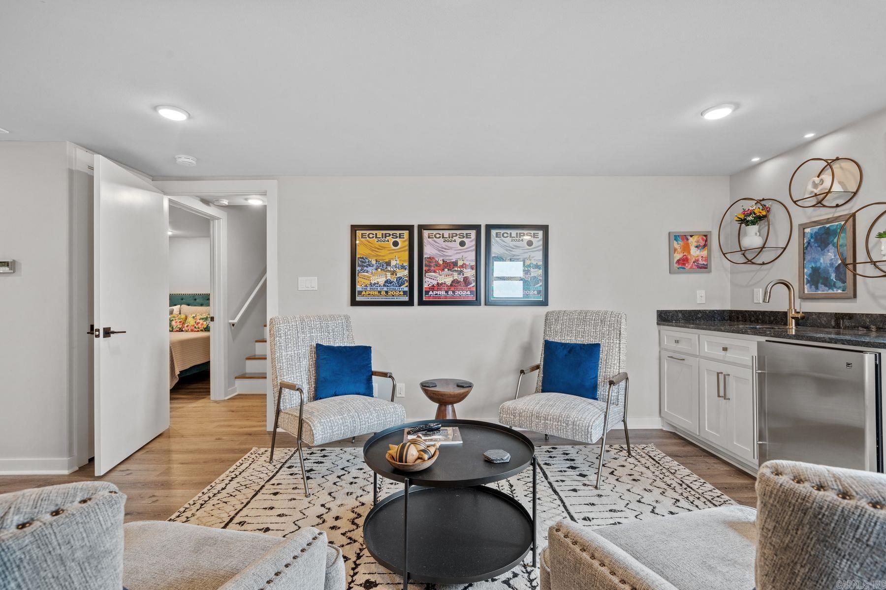 TWIN POINTS - Residential