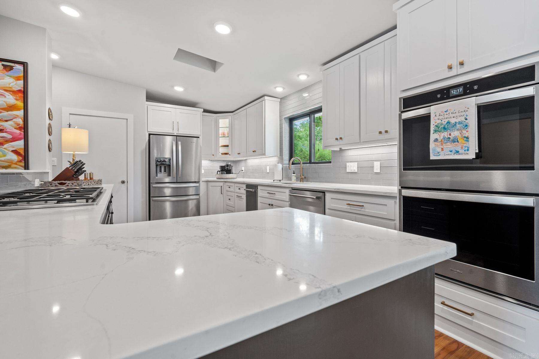 TWIN POINTS - Residential