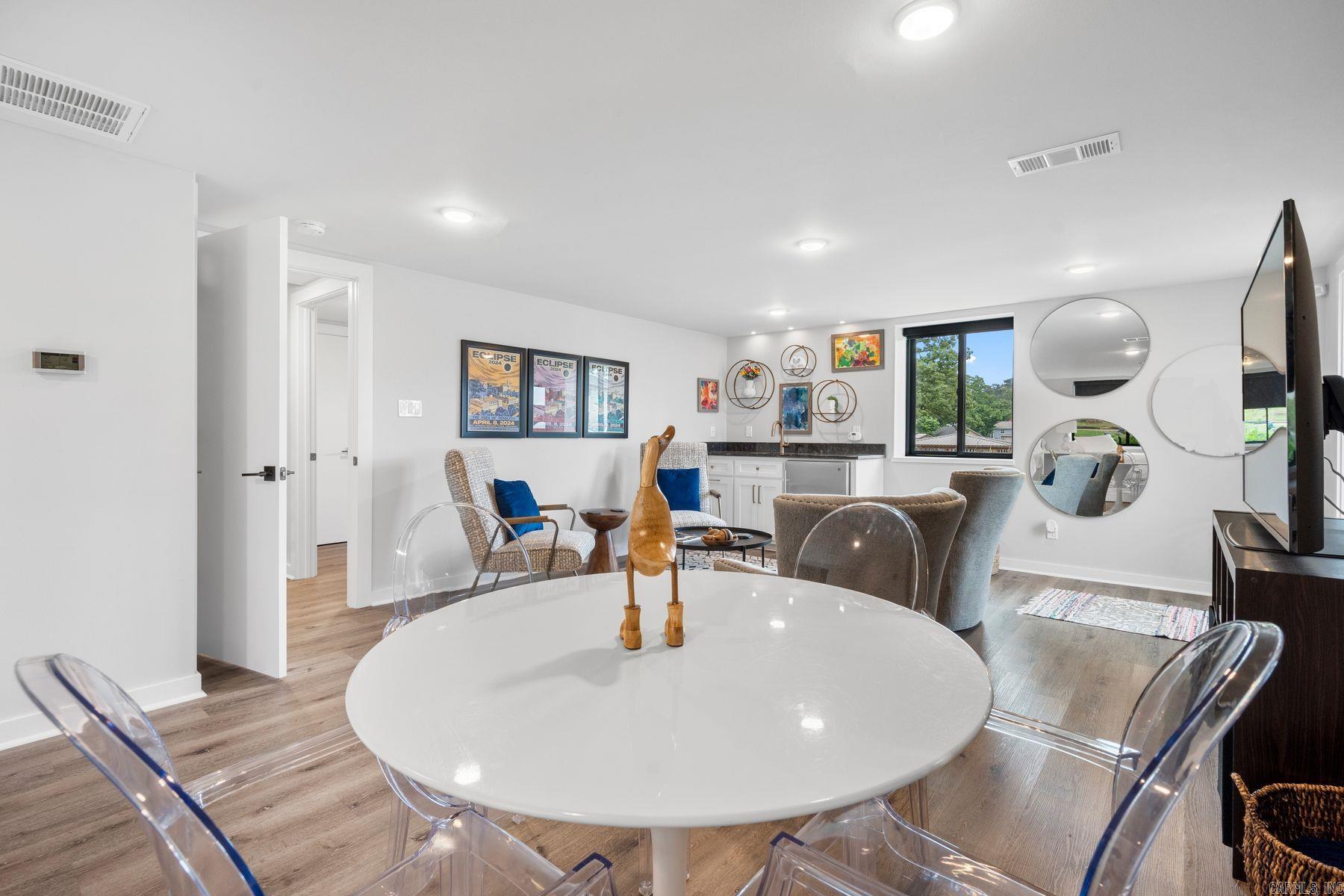 TWIN POINTS - Residential