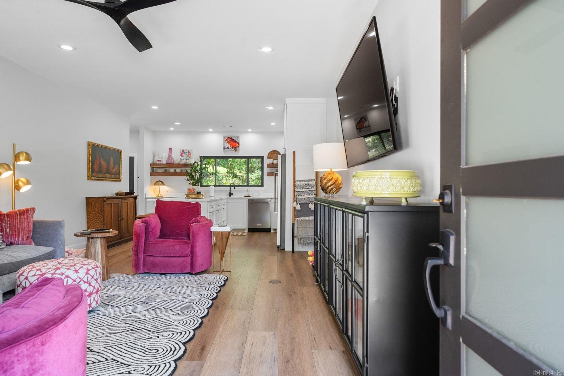 TWIN POINTS - Residential