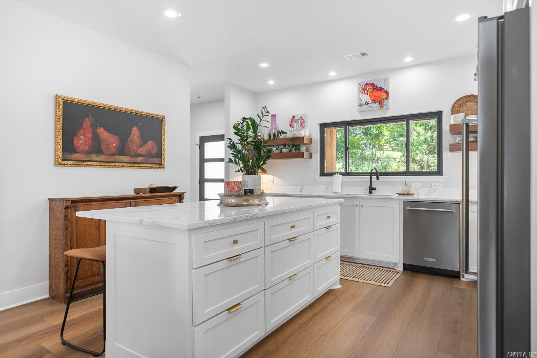 TWIN POINTS - Residential