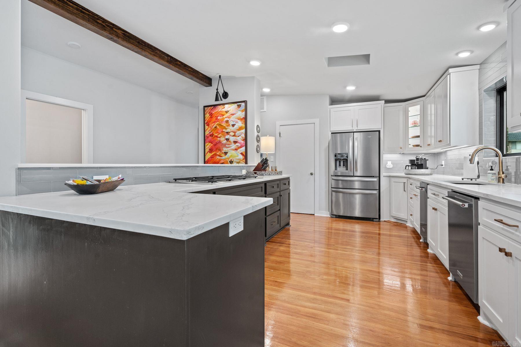 TWIN POINTS - Residential