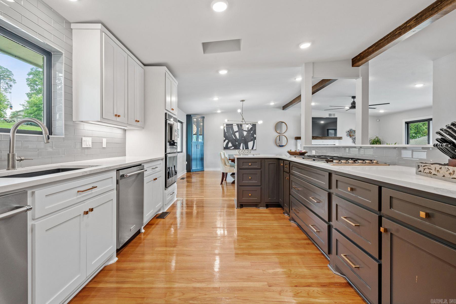 TWIN POINTS - Residential