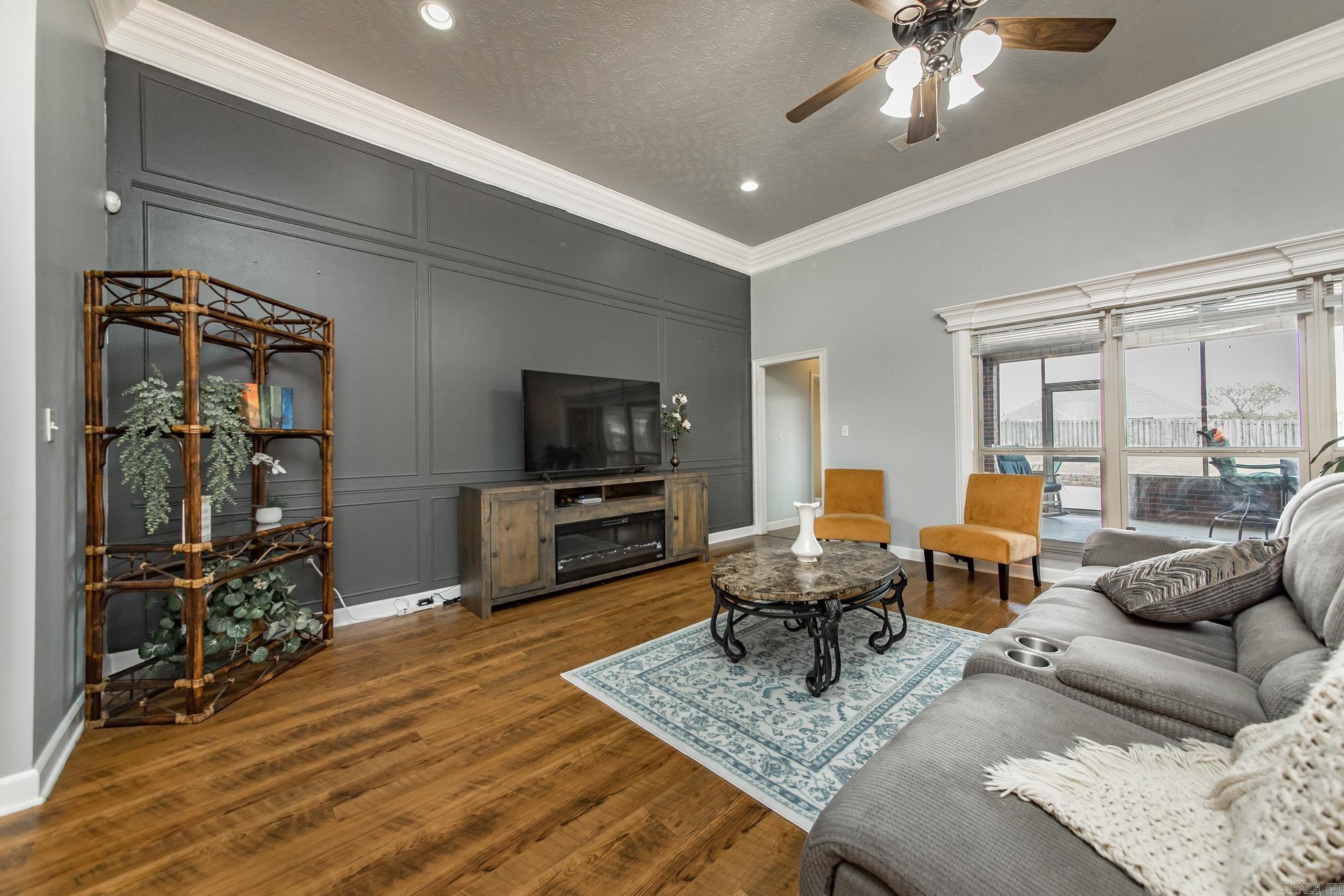 TRIPLE J ESTATES - Residential